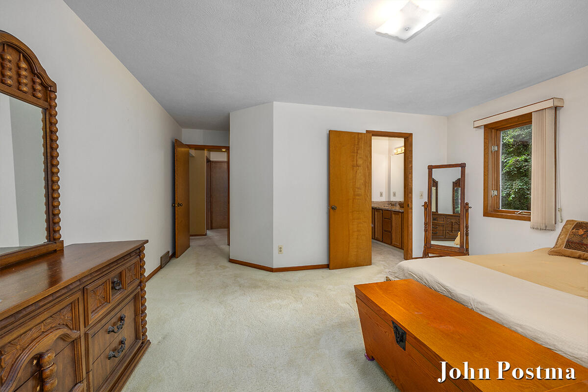 2200 Northridge Drive NE Grand Rapids MI 49525