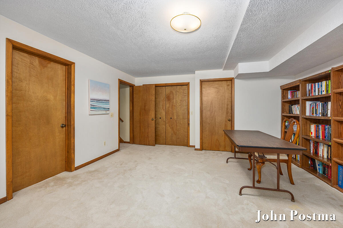 2200 Northridge Drive NE Grand Rapids MI 49525