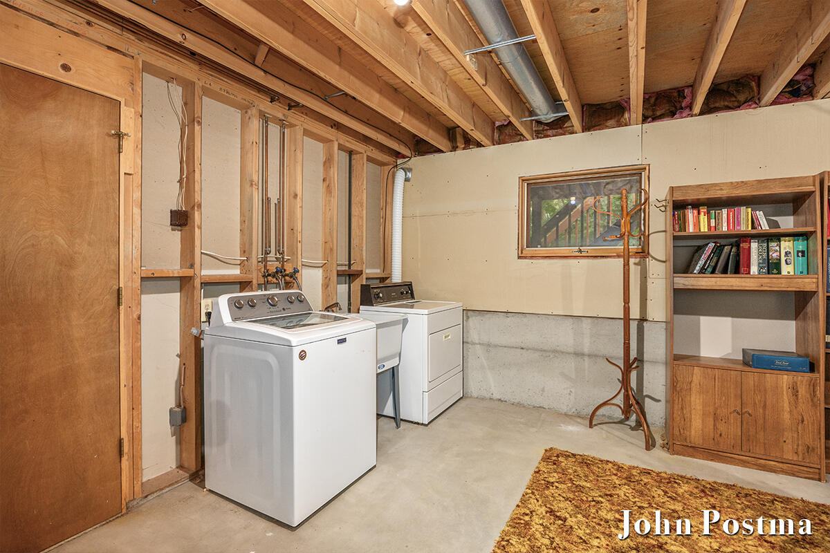 2200 Northridge Drive NE Grand Rapids MI 49525