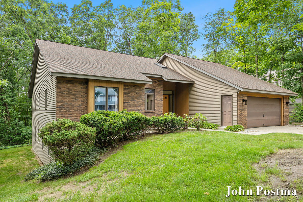 2200 Northridge Drive NE Grand Rapids MI 49525