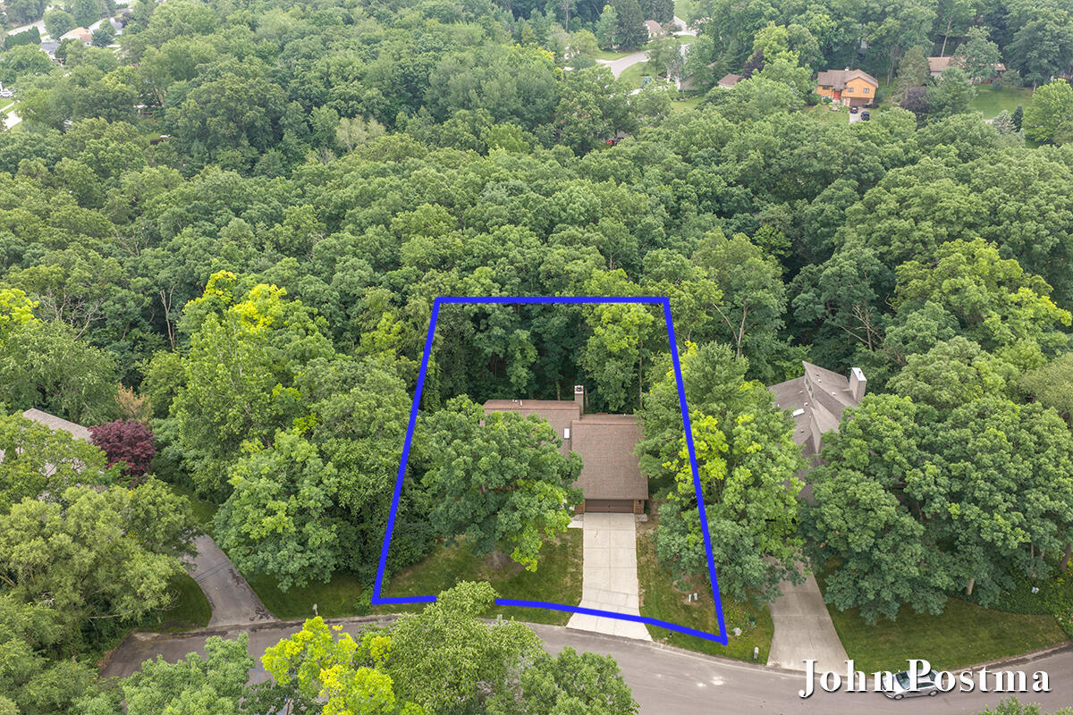 2200 Northridge Drive NE Grand Rapids MI 49525