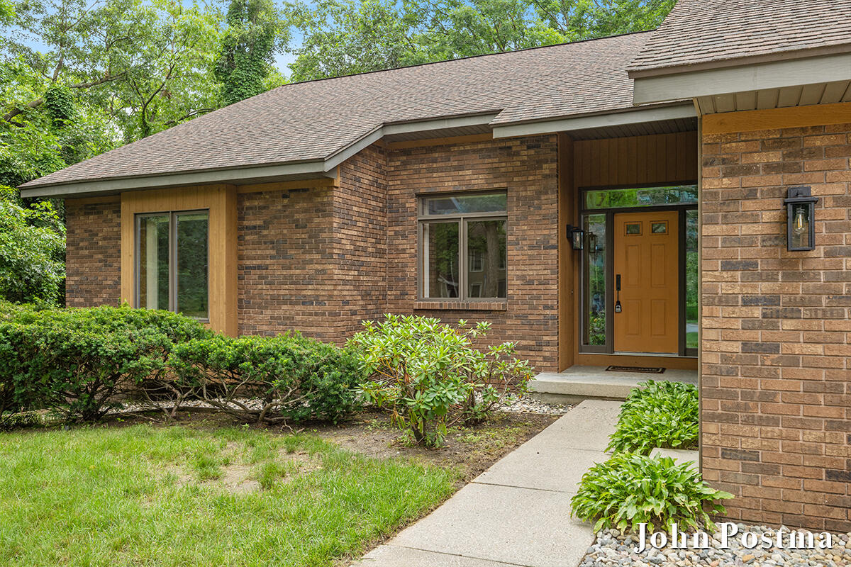 2200 Northridge Drive NE Grand Rapids MI 49525