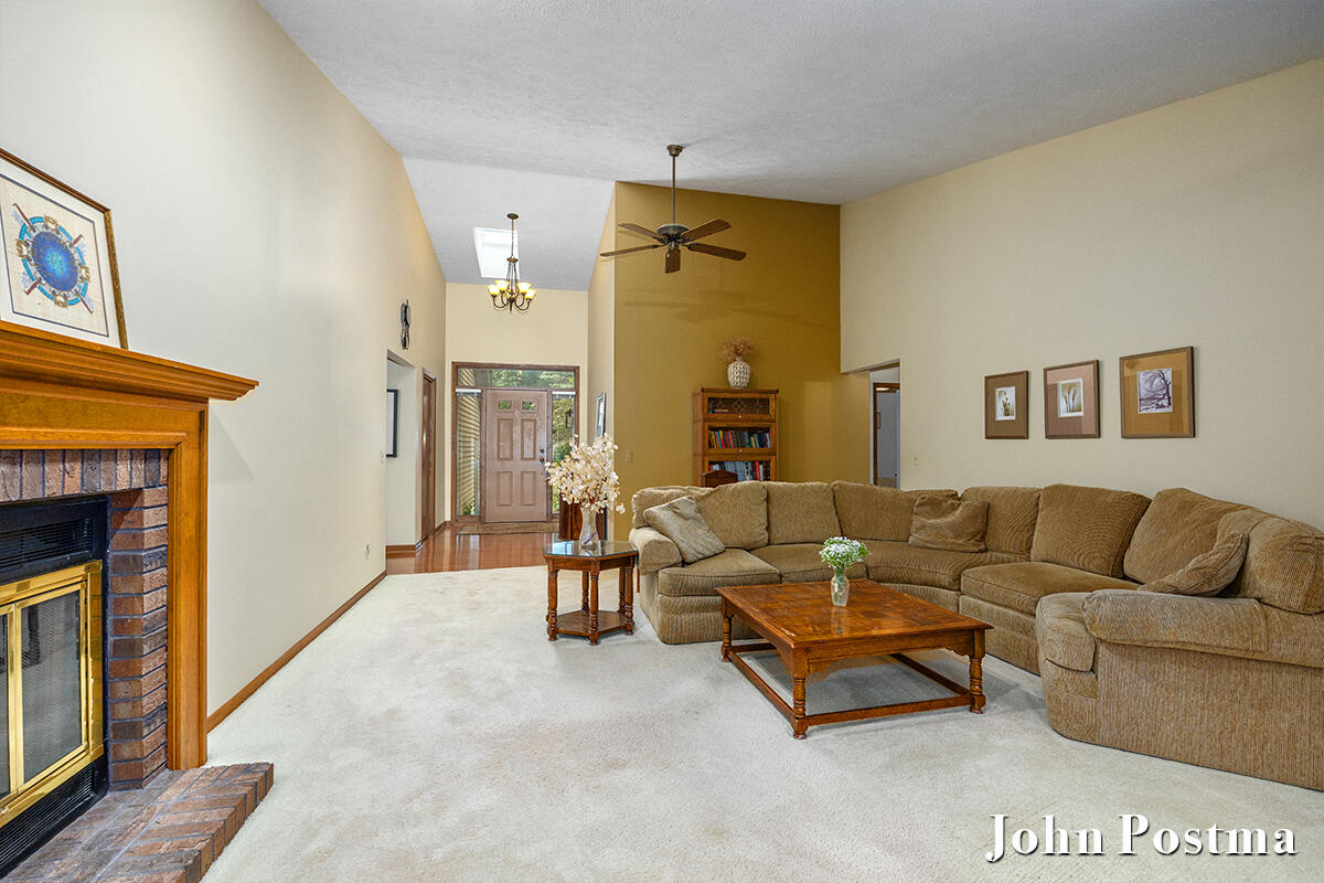 2200 Northridge Drive NE Grand Rapids MI 49525
