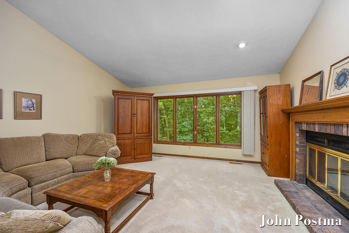 2200 Northridge Drive NE Grand Rapids MI 49525