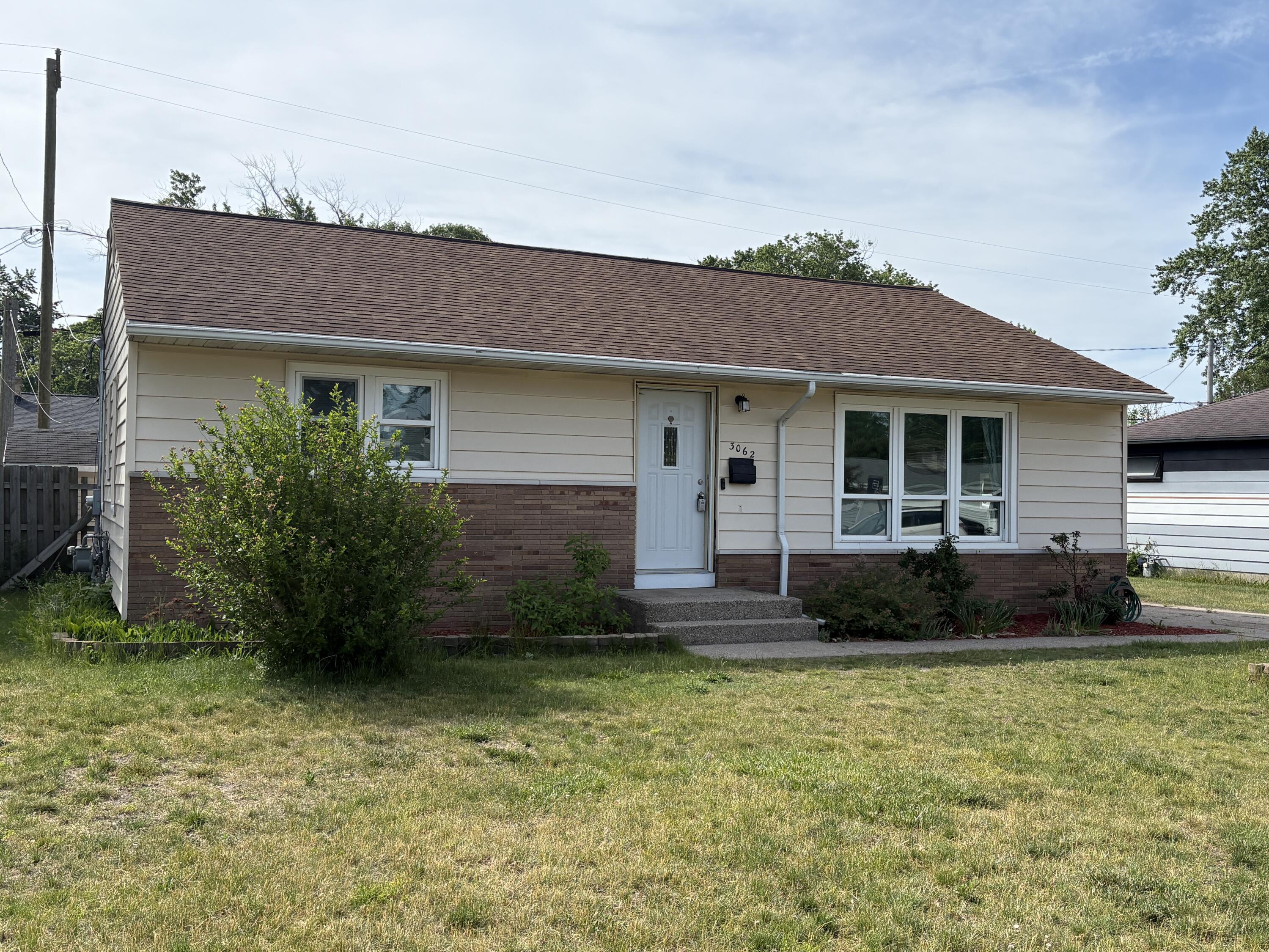 3062 Eastland Road Muskegon MI 49441