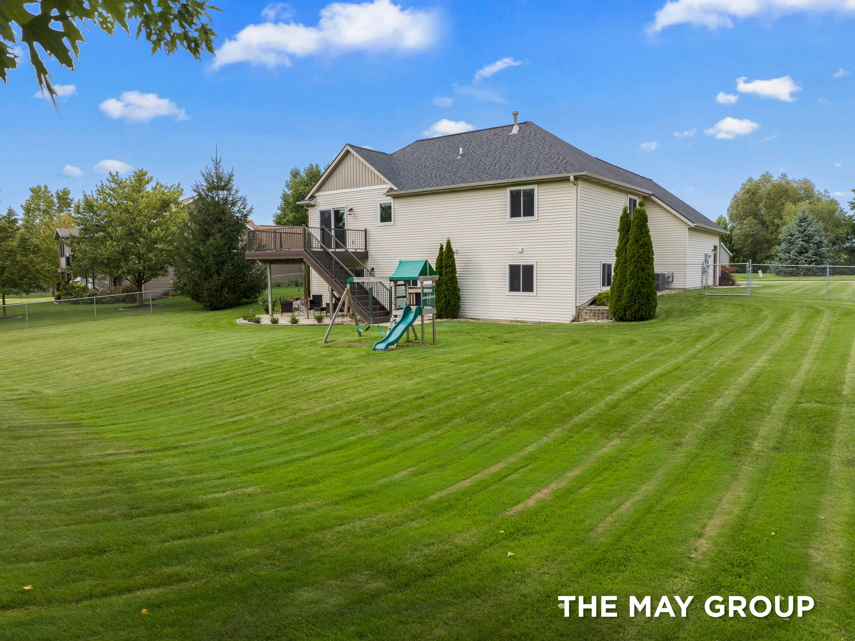 2021 Orchard Ridge Drive NW Grand Rapids MI 49534