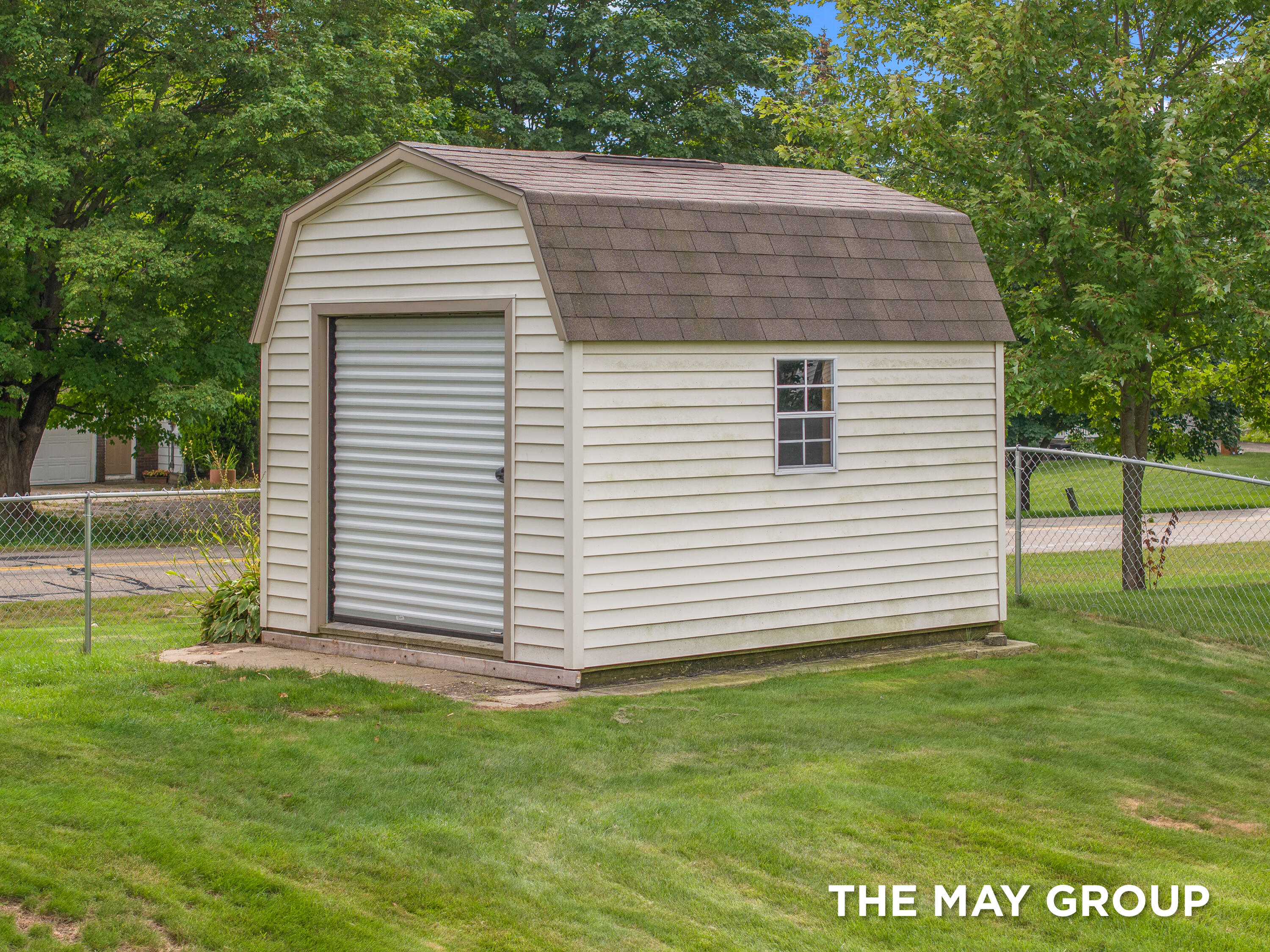 2021 Orchard Ridge Drive NW Grand Rapids MI 49534