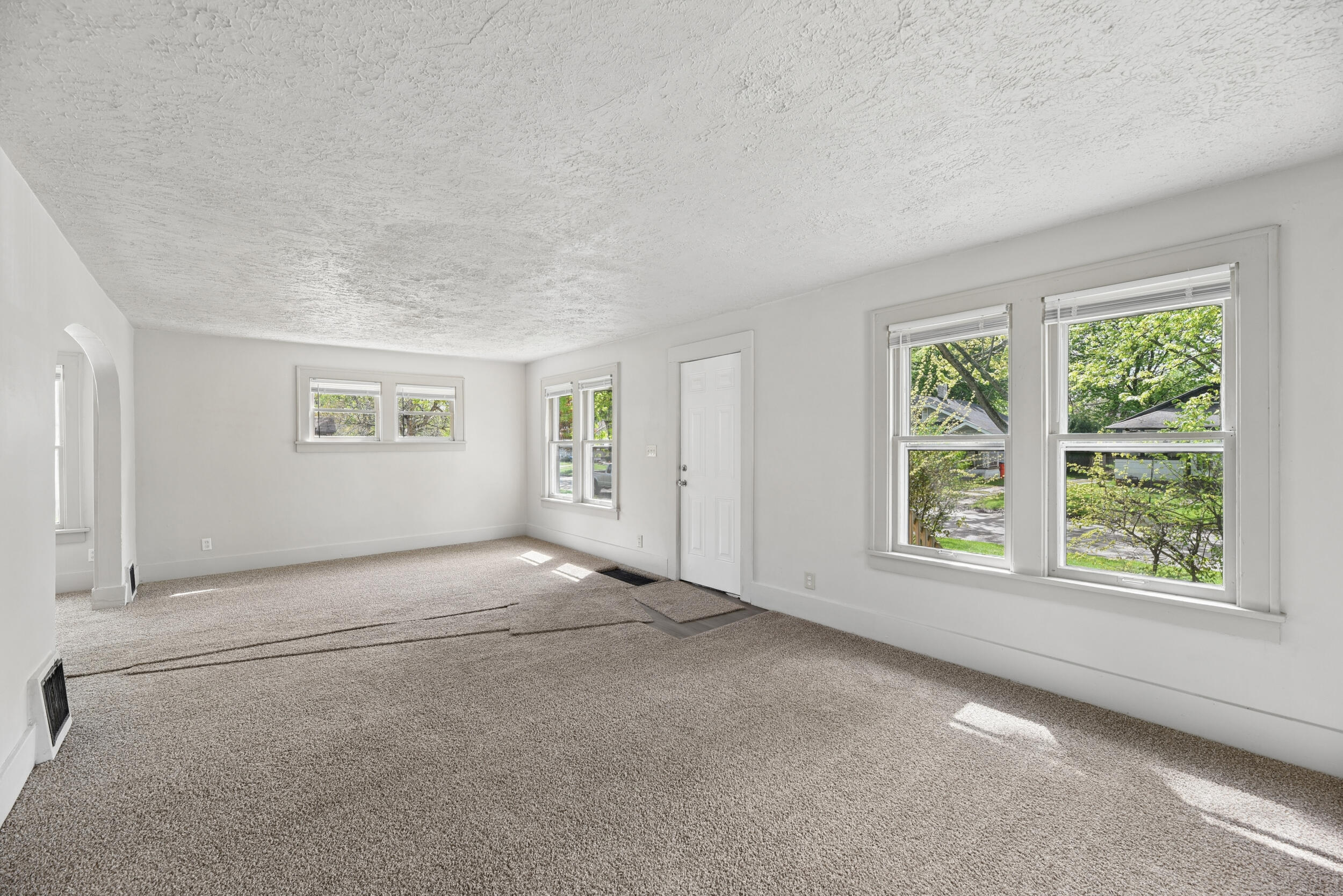 1135 Lavette Avenue Benton Harbor MI 49022