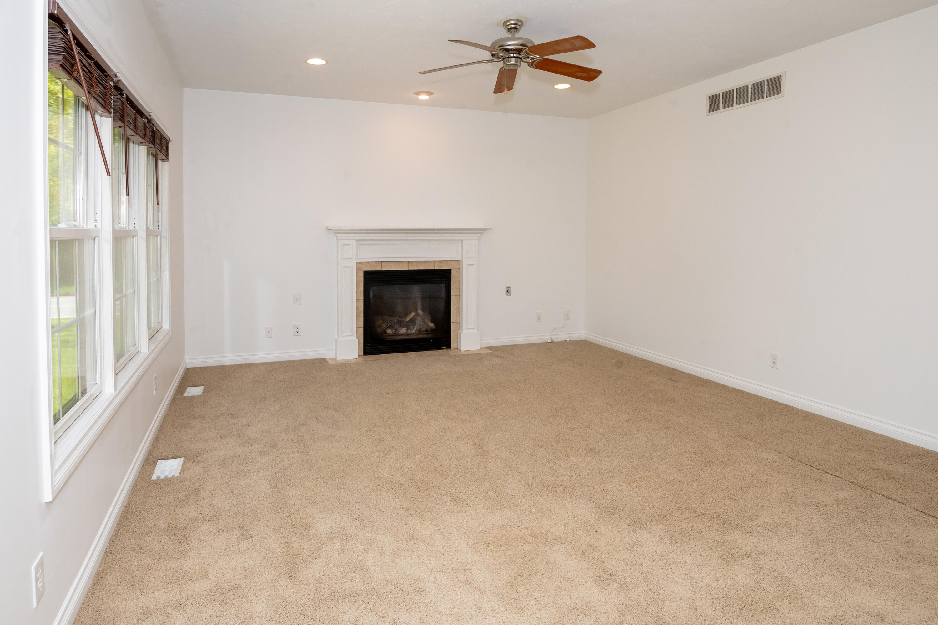 1401 Whispering Trail Benton Harbor MI 49022