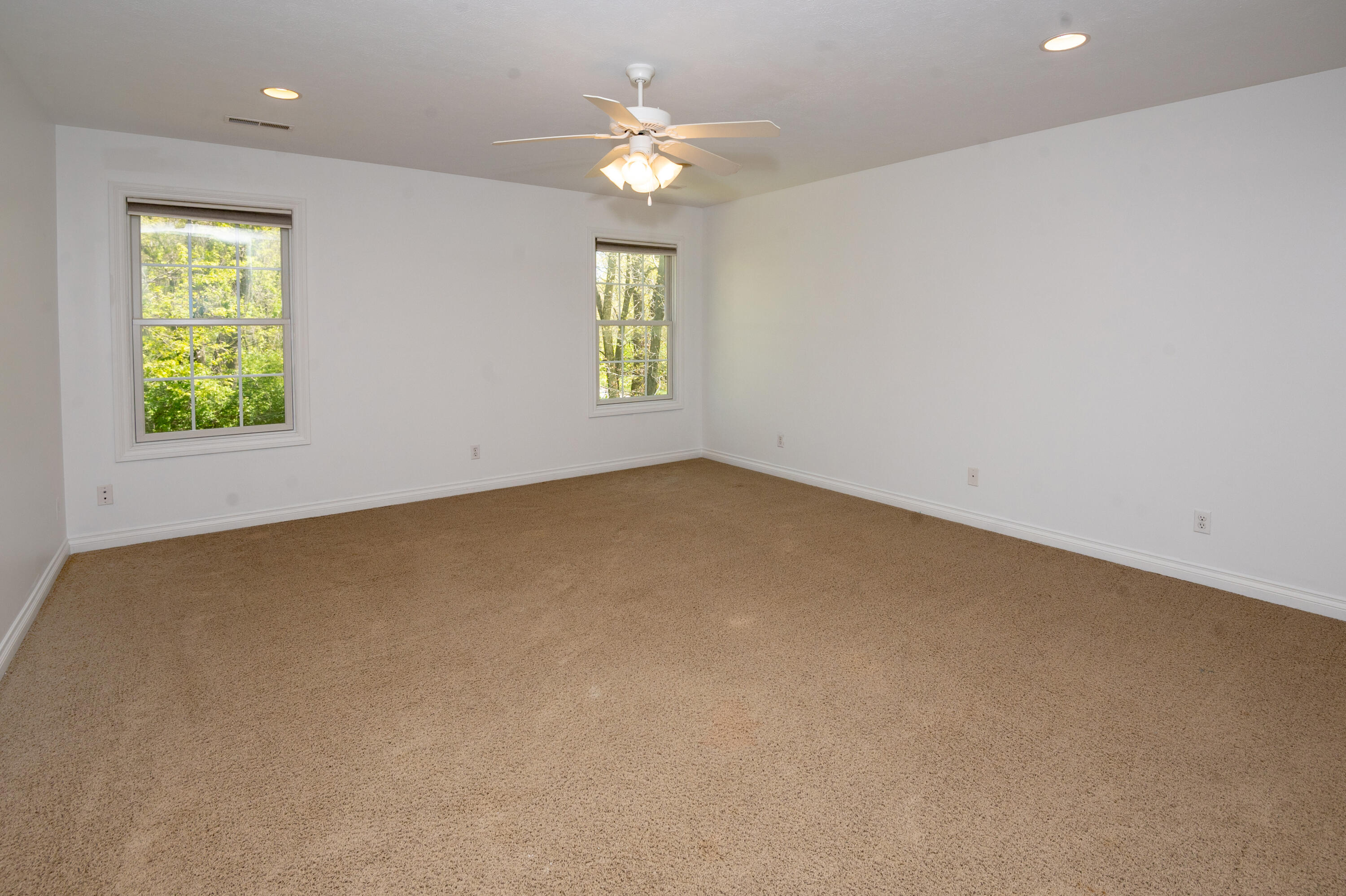 1401 Whispering Trail Benton Harbor MI 49022