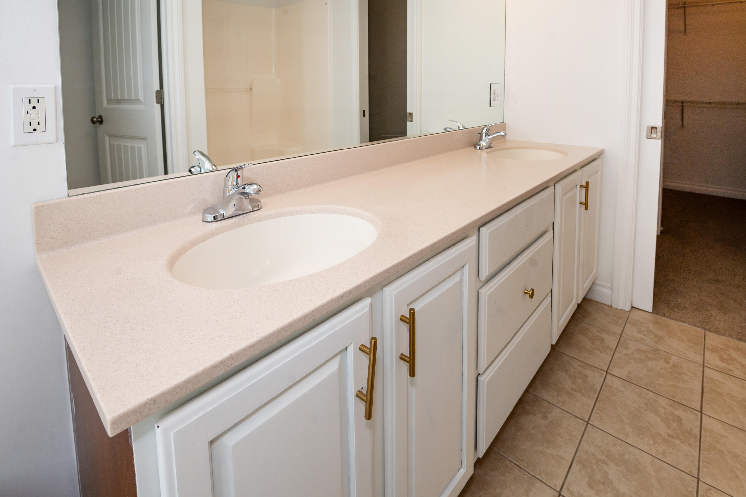 1401 Whispering Trail Benton Harbor MI 49022