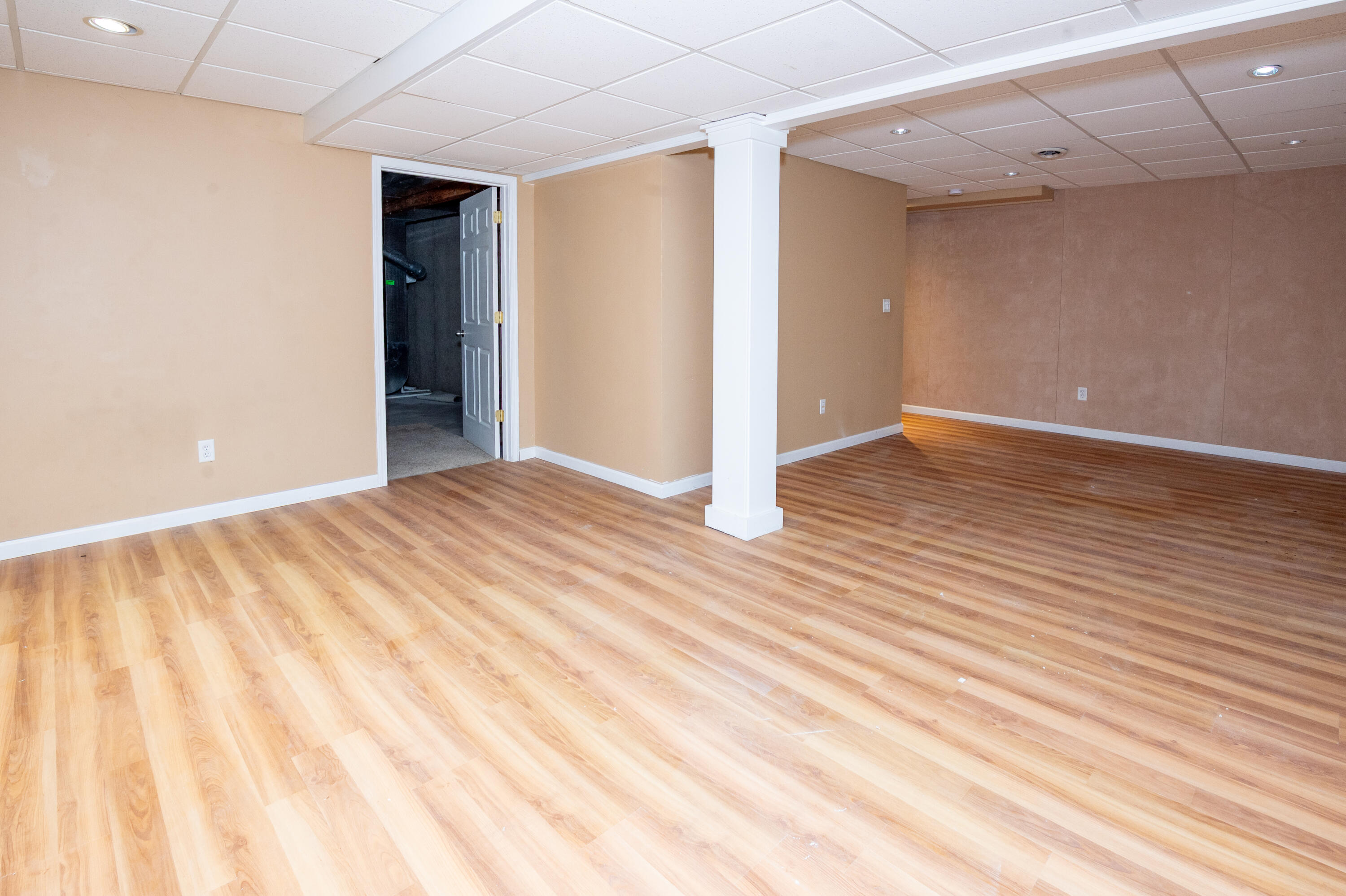 1401 Whispering Trail Benton Harbor MI 49022