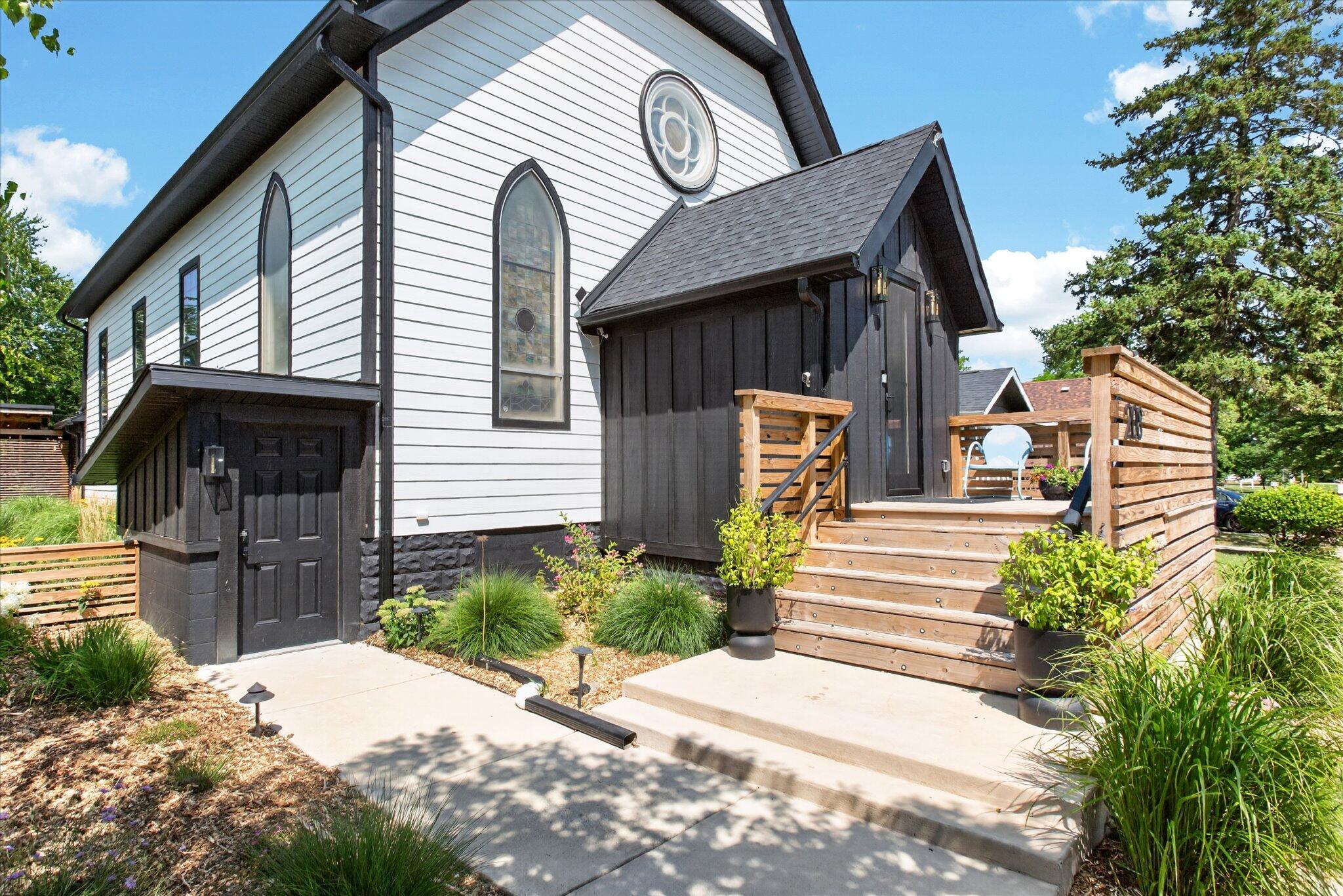 208 N Cleveland Avenue Galien MI 49113
