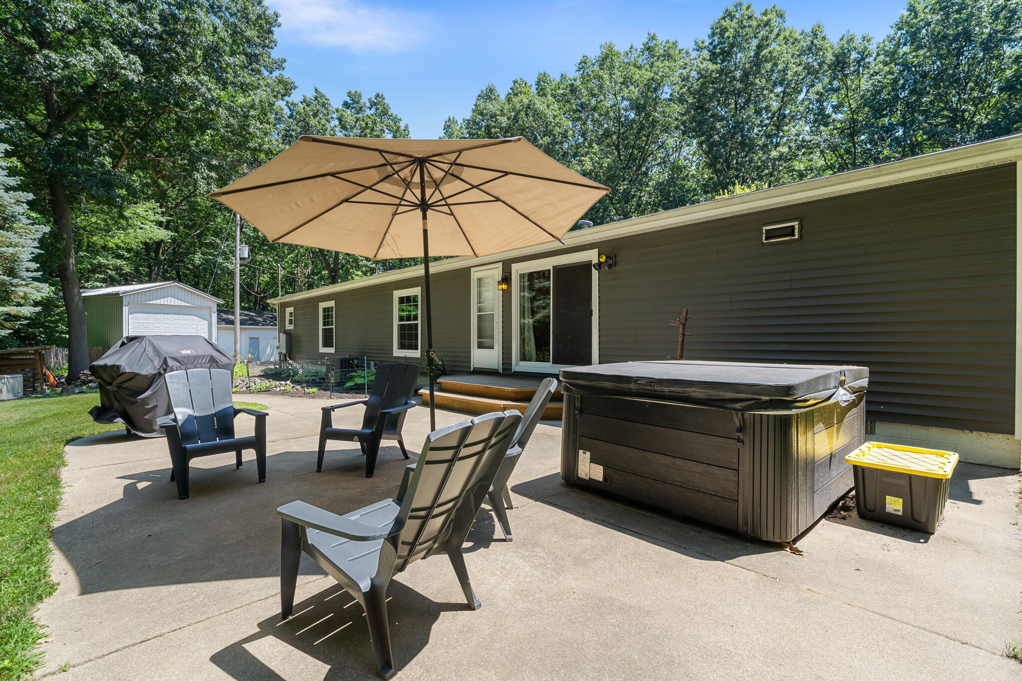 2944 64th Street Fennville MI 49408