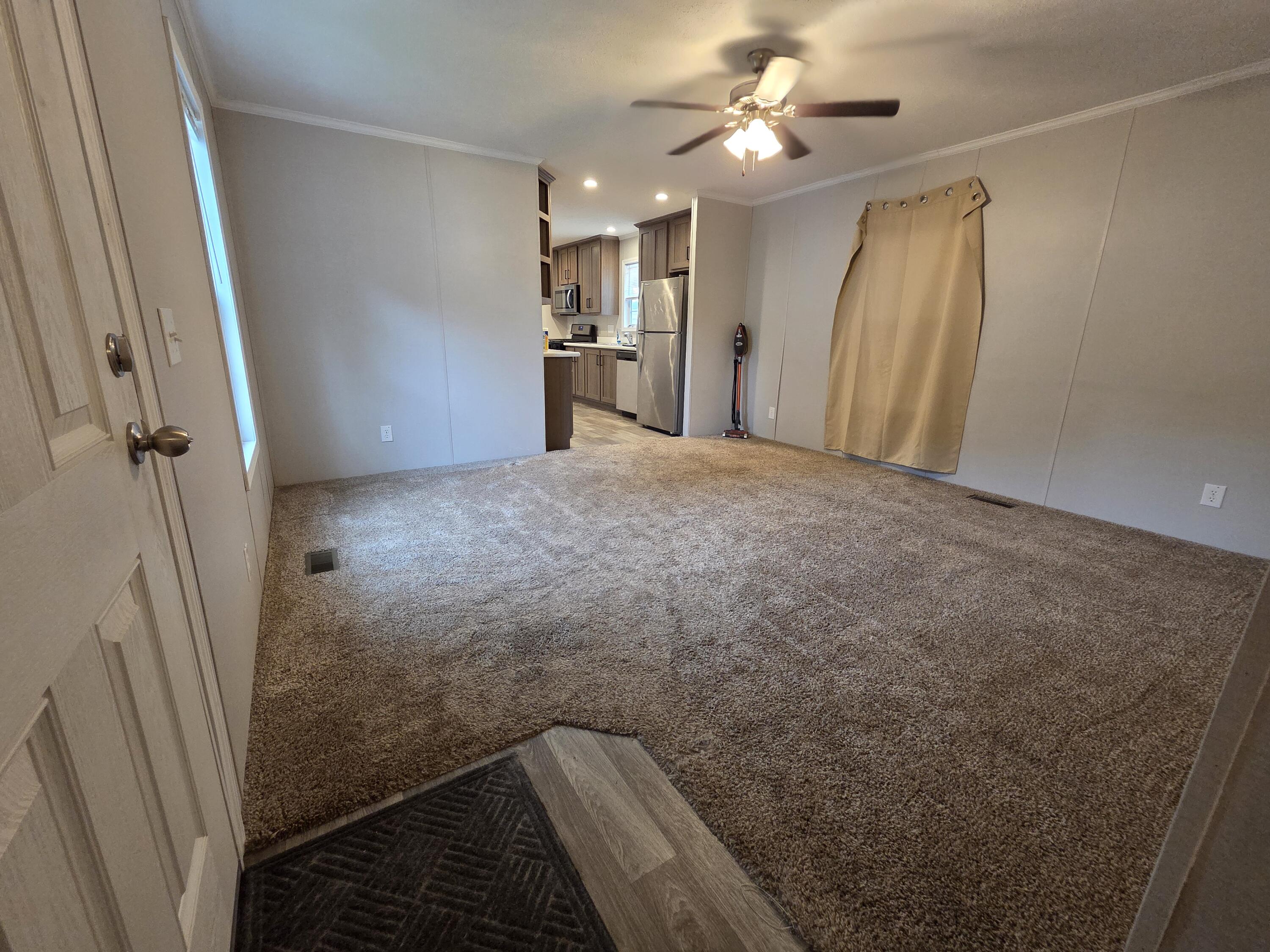 638 Courtland Lane Muskegon MI 49442