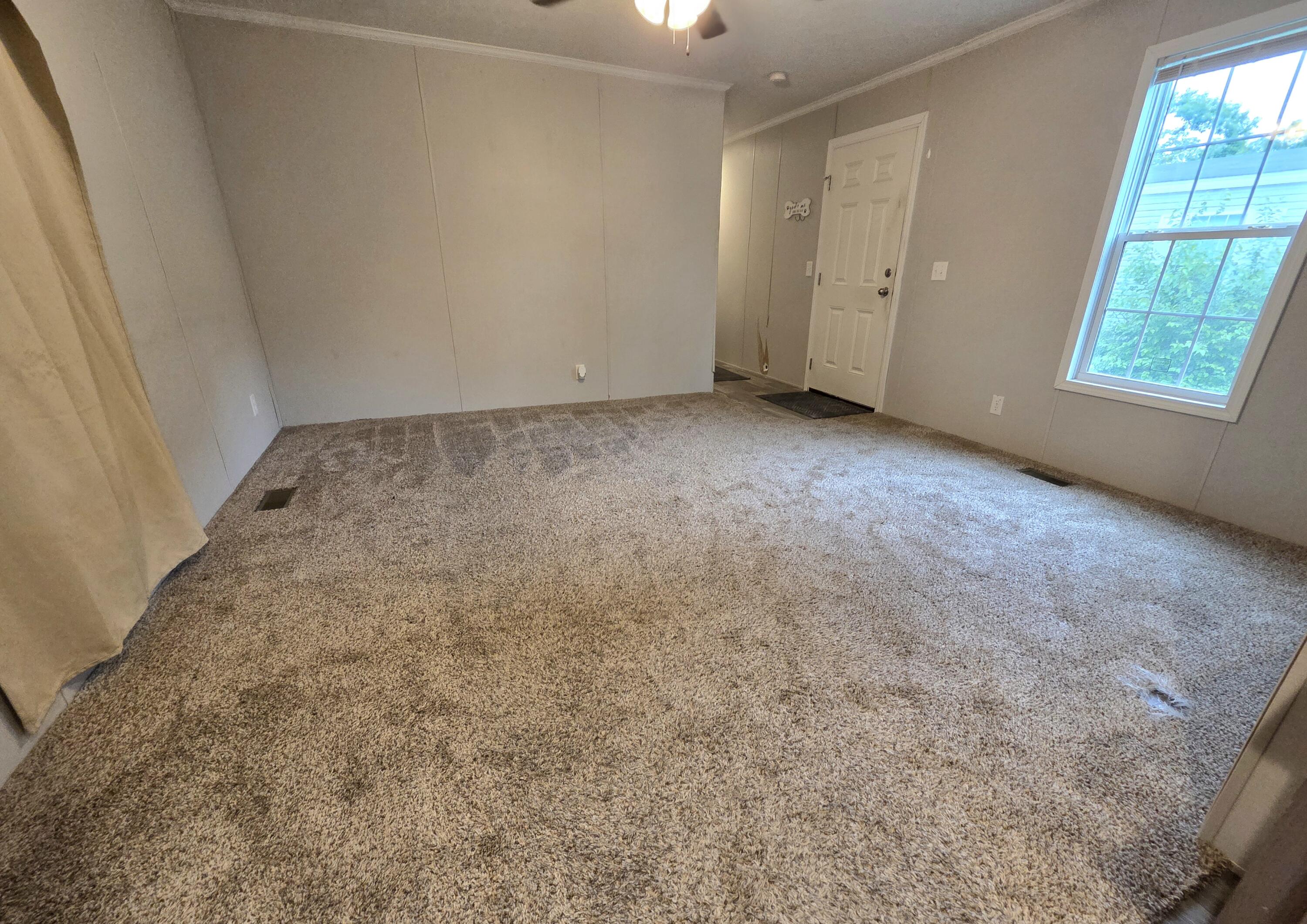 638 Courtland Lane Muskegon MI 49442