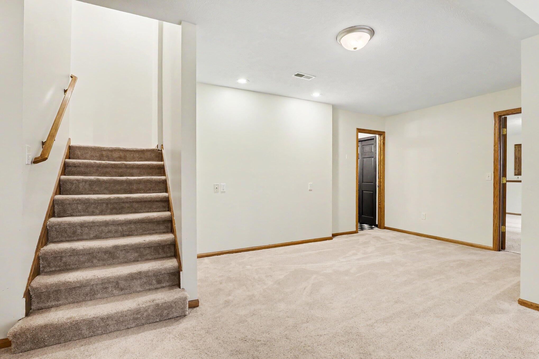 5090 Abbeydale Drive SE Grand Rapids MI 49546