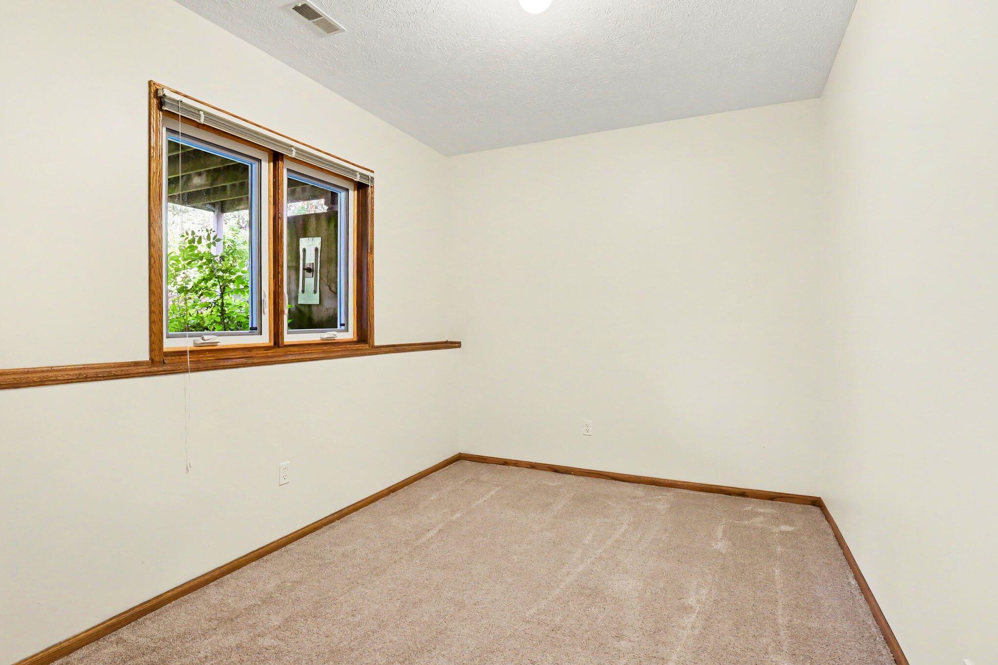 5090 Abbeydale Drive SE Grand Rapids MI 49546