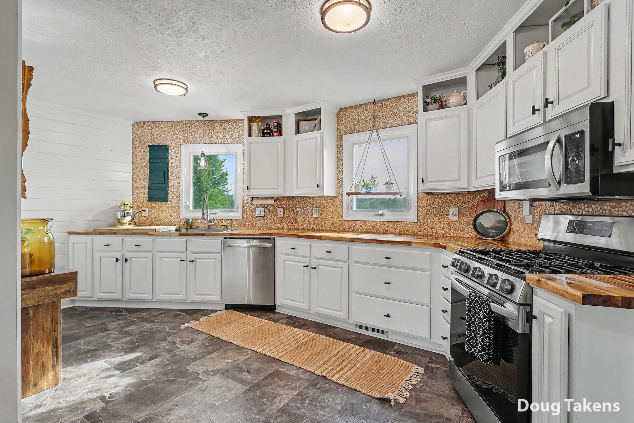 2584 116th Avenue Allegan MI 49010