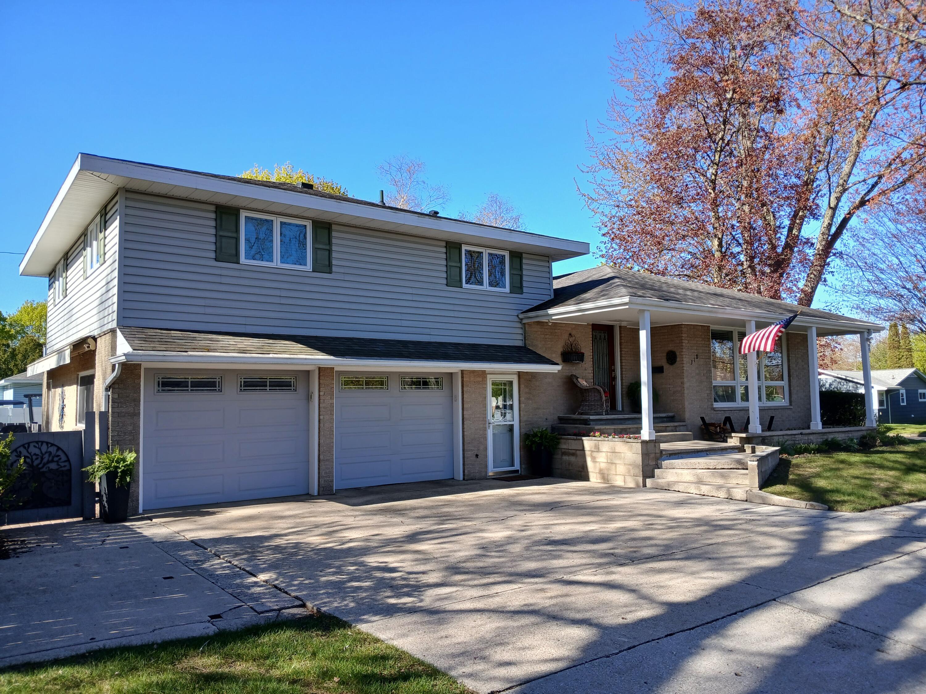 318 N Emily Street Ludington MI 49431