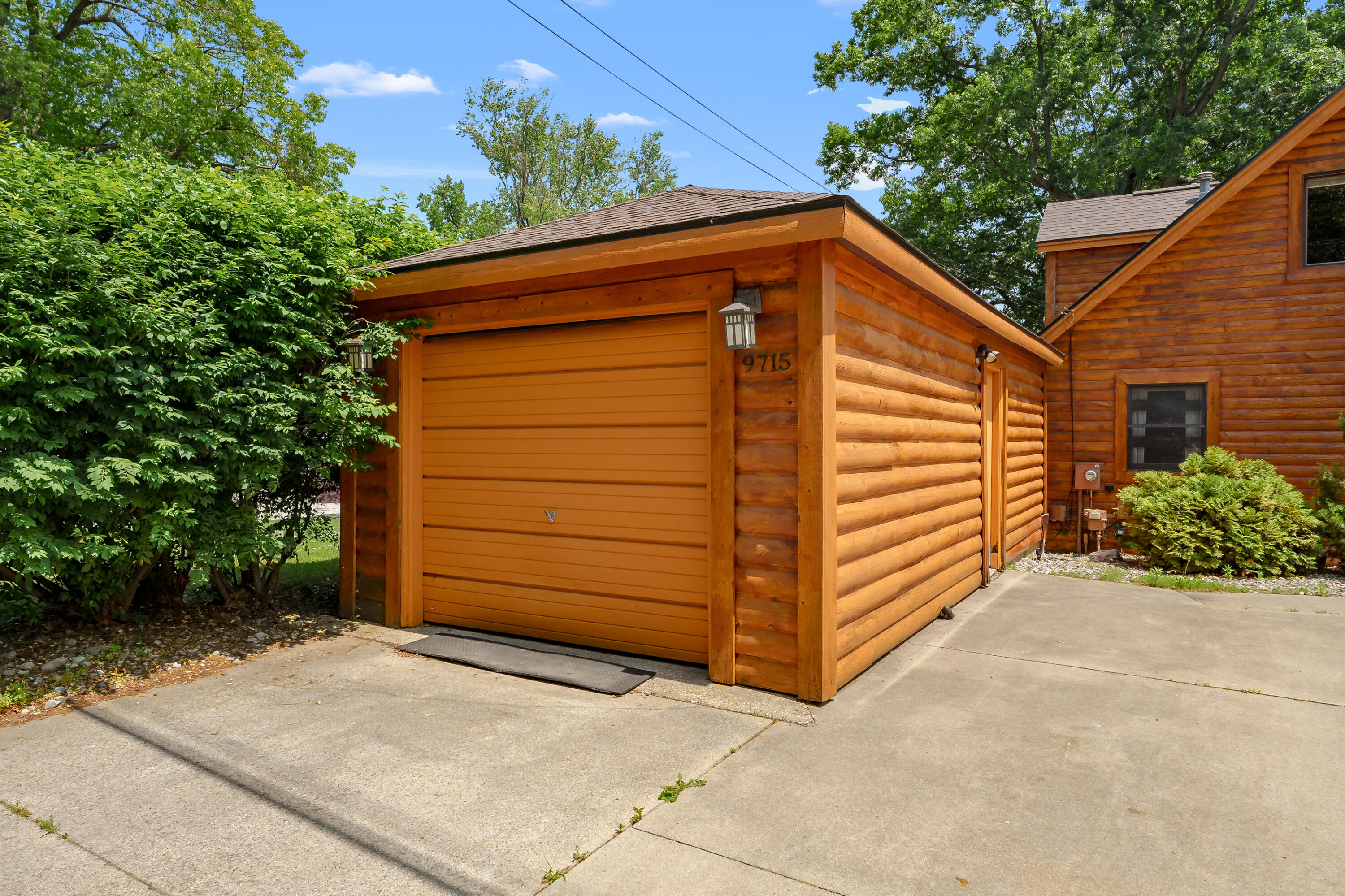9715 Woodlawn Drive Portage MI 49002