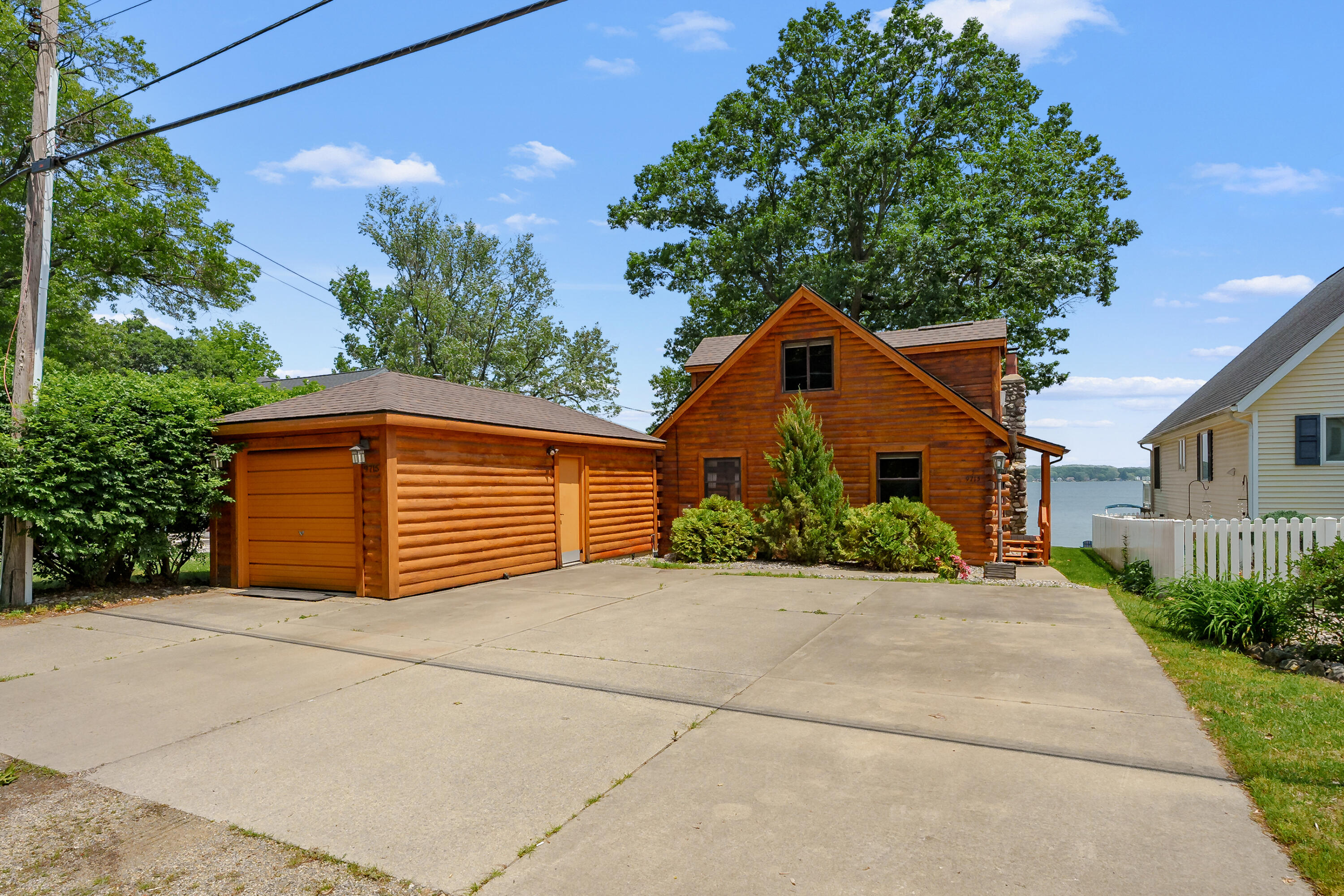 9715 Woodlawn Drive Portage MI 49002