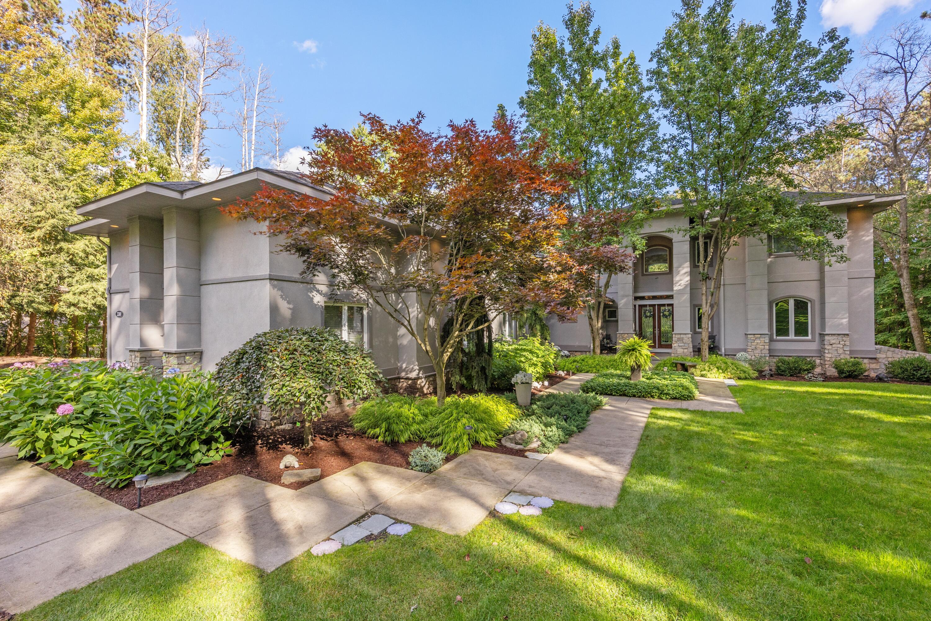 3300 Bluewater Pines Drive NE Grand Rapids MI 49525