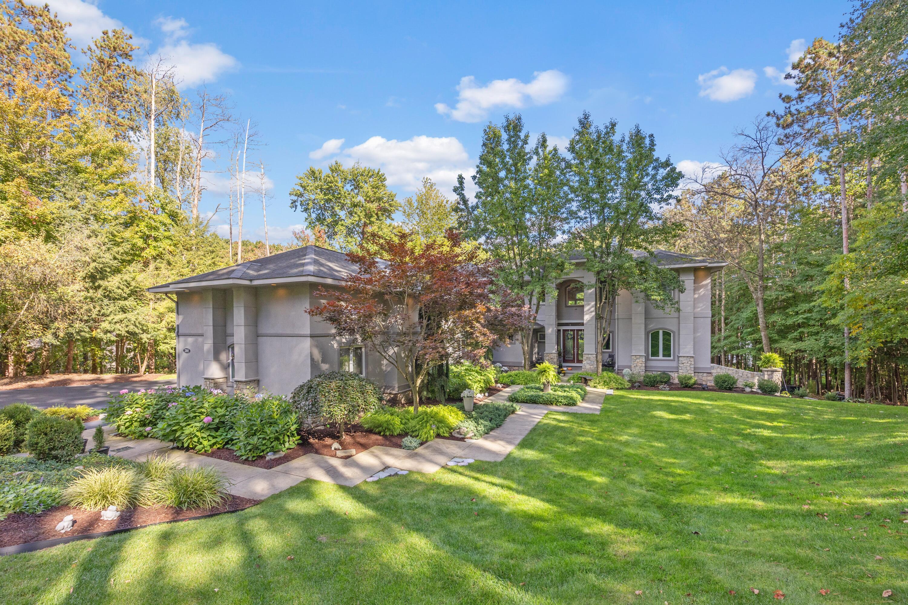 3300 Bluewater Pines Drive NE Grand Rapids MI 49525