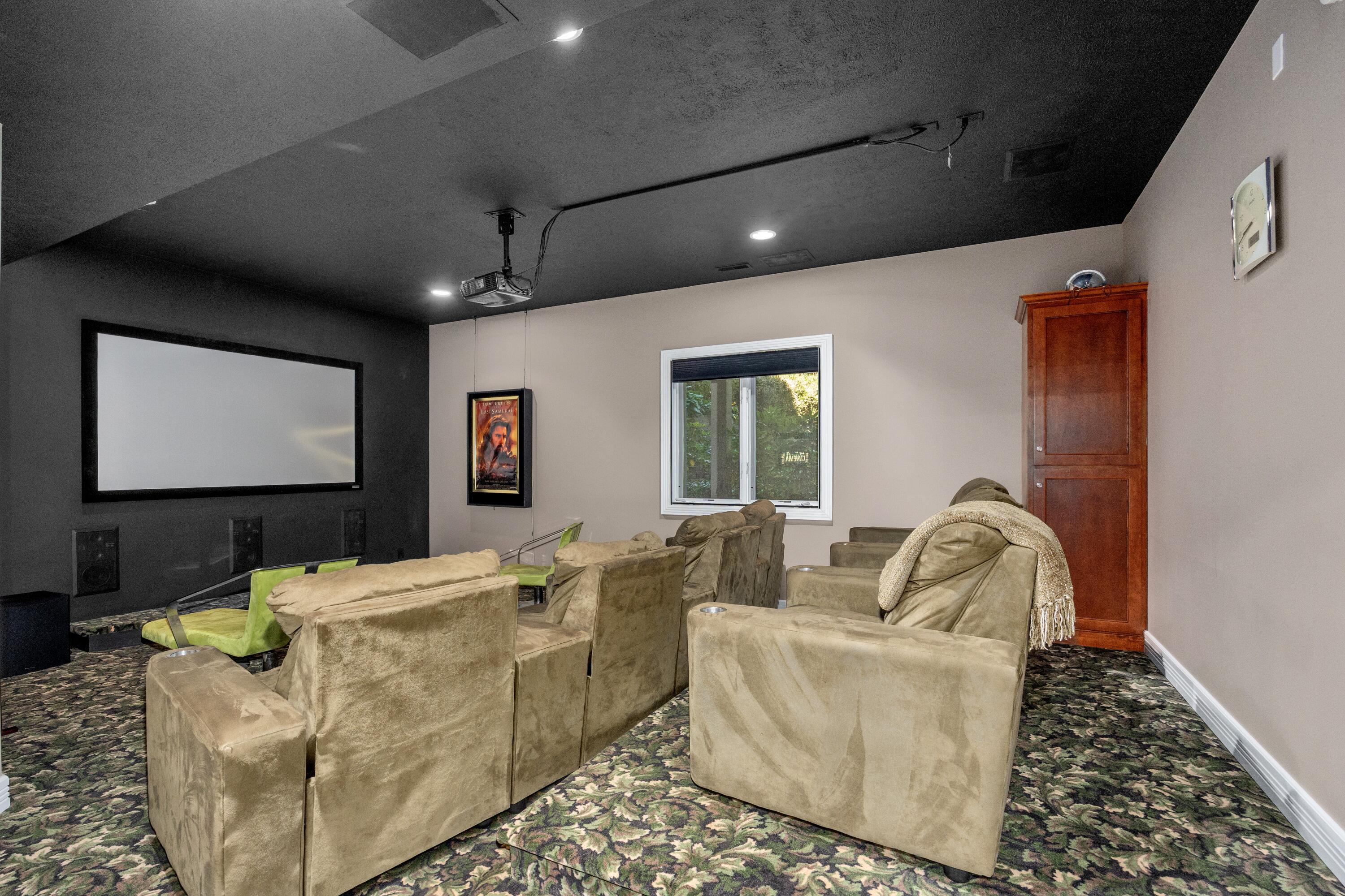 3300 Bluewater Pines Drive NE Grand Rapids MI 49525