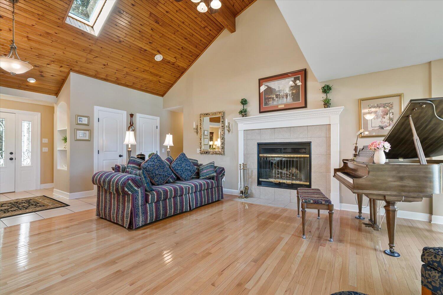 7414 Field Bay Avenue Kalamazoo MI 49009