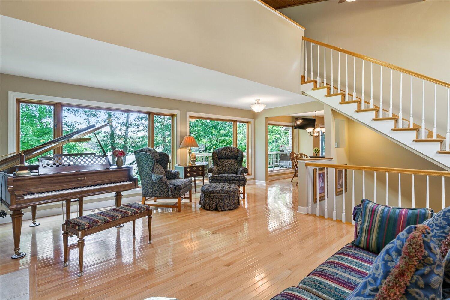 7414 Field Bay Avenue Kalamazoo MI 49009