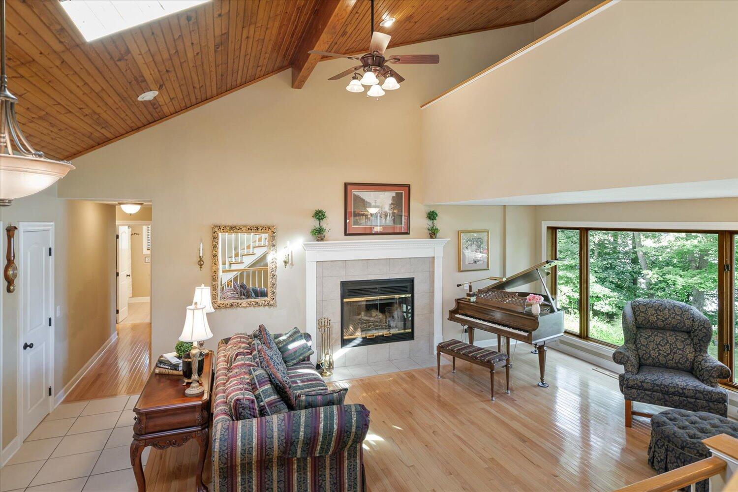 7414 Field Bay Avenue Kalamazoo MI 49009