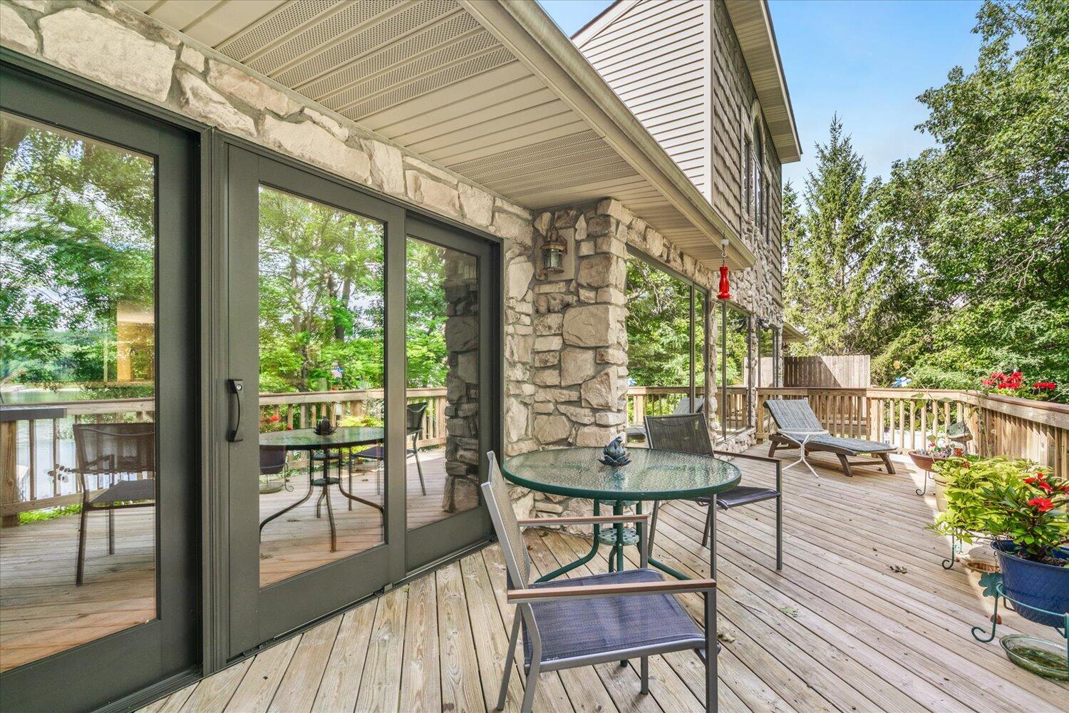 7414 Field Bay Avenue Kalamazoo MI 49009