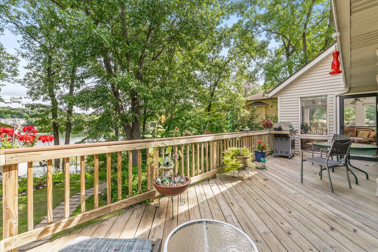 7414 Field Bay Avenue Kalamazoo MI 49009