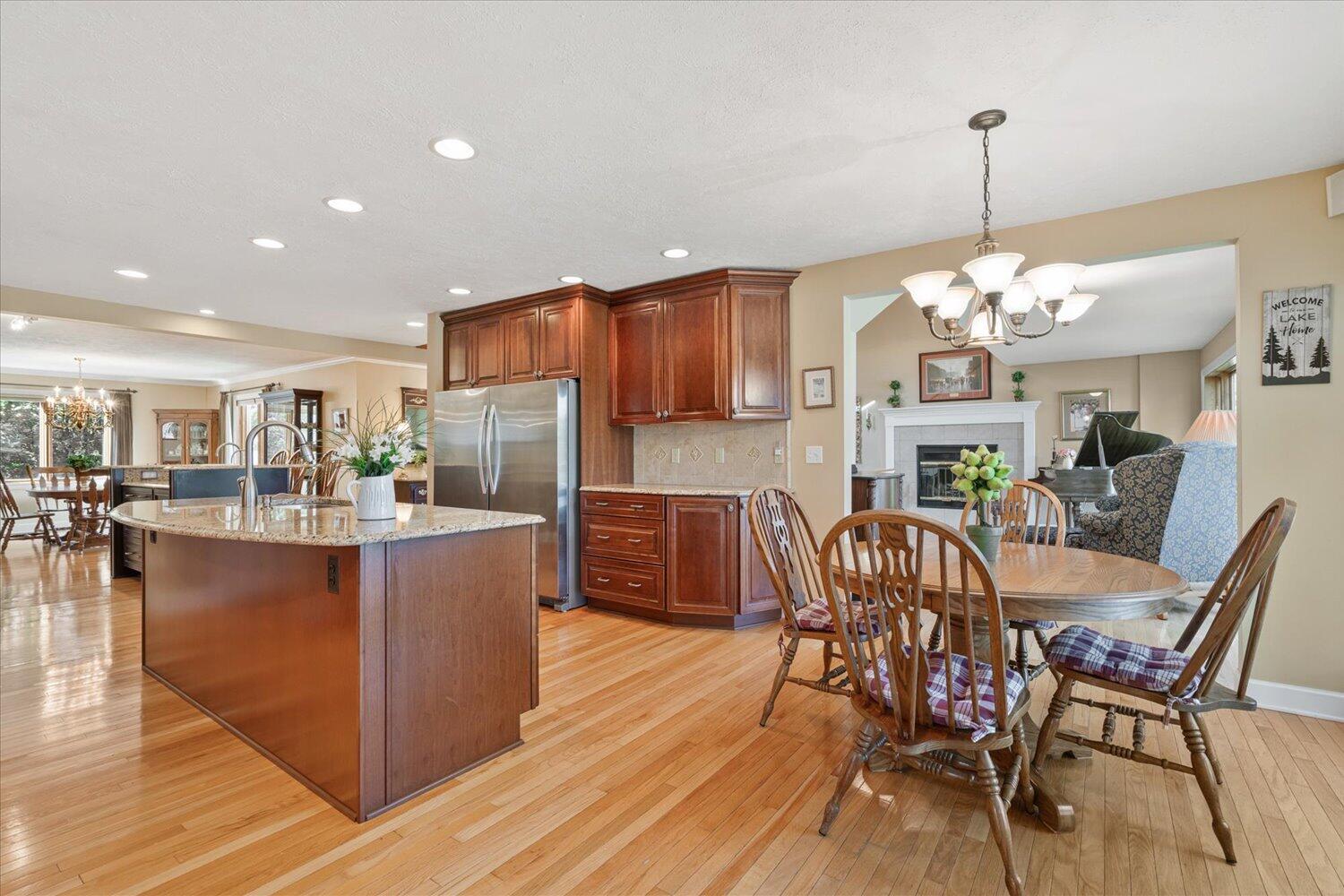 7414 Field Bay Avenue Kalamazoo MI 49009