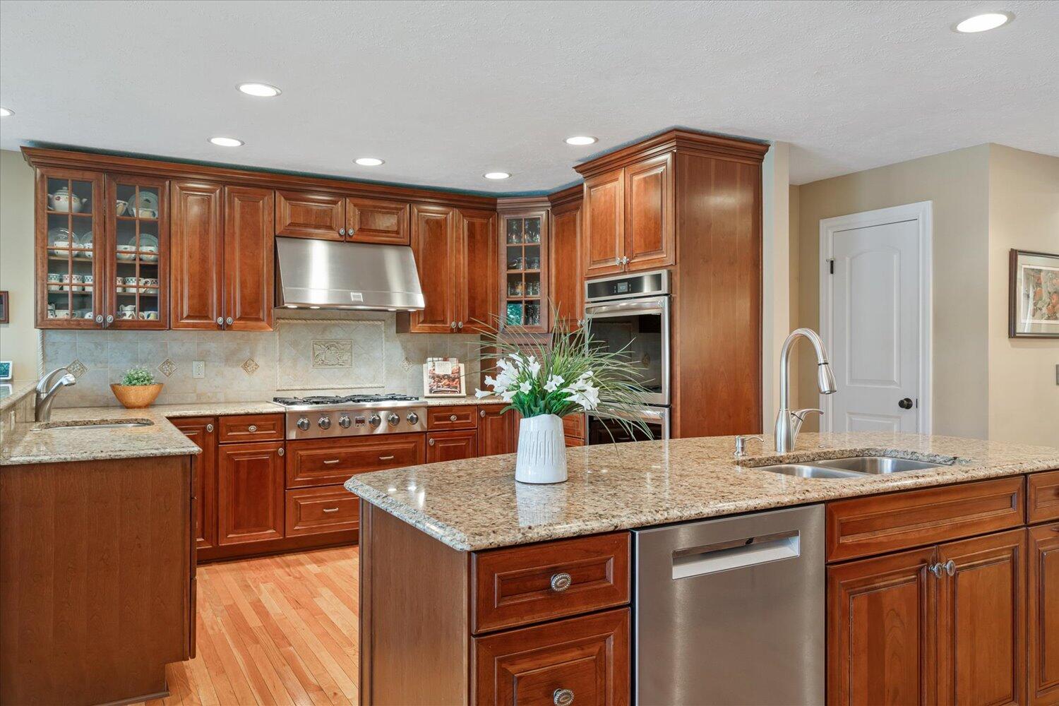 7414 Field Bay Avenue Kalamazoo MI 49009