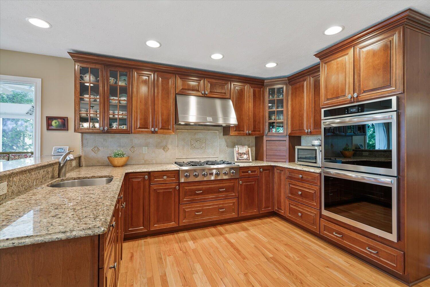 7414 Field Bay Avenue Kalamazoo MI 49009