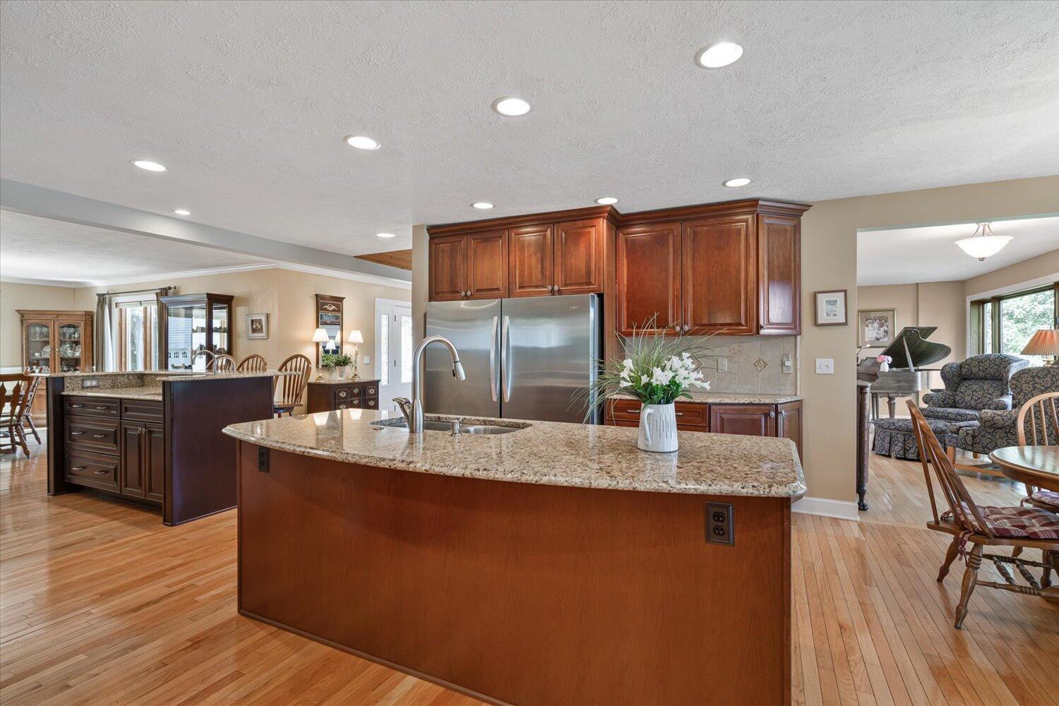7414 Field Bay Avenue Kalamazoo MI 49009