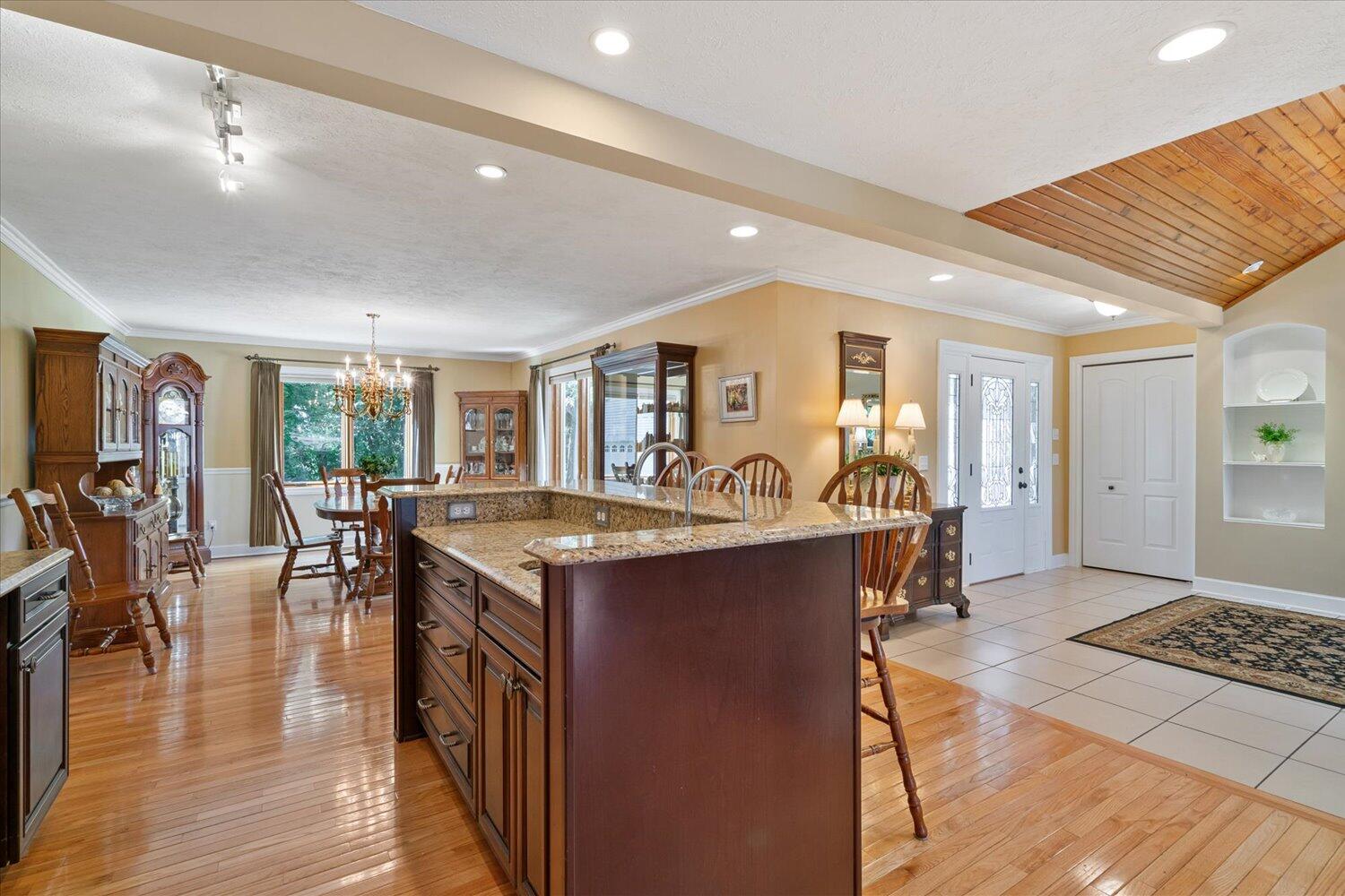 7414 Field Bay Avenue Kalamazoo MI 49009