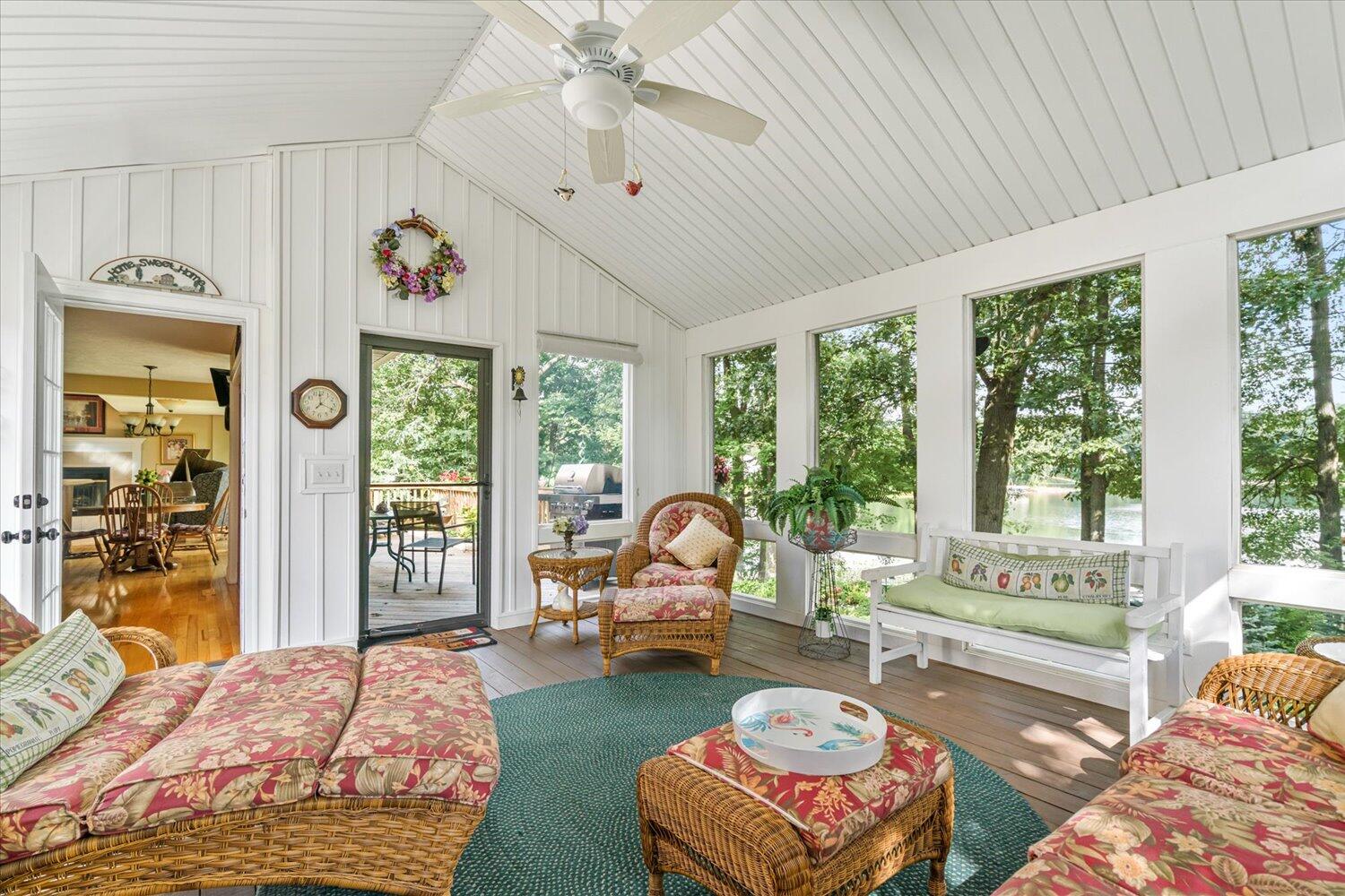 7414 Field Bay Avenue Kalamazoo MI 49009