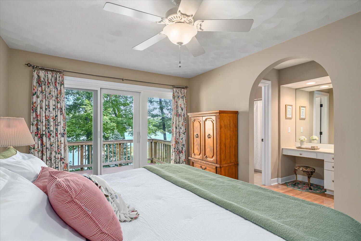 7414 Field Bay Avenue Kalamazoo MI 49009