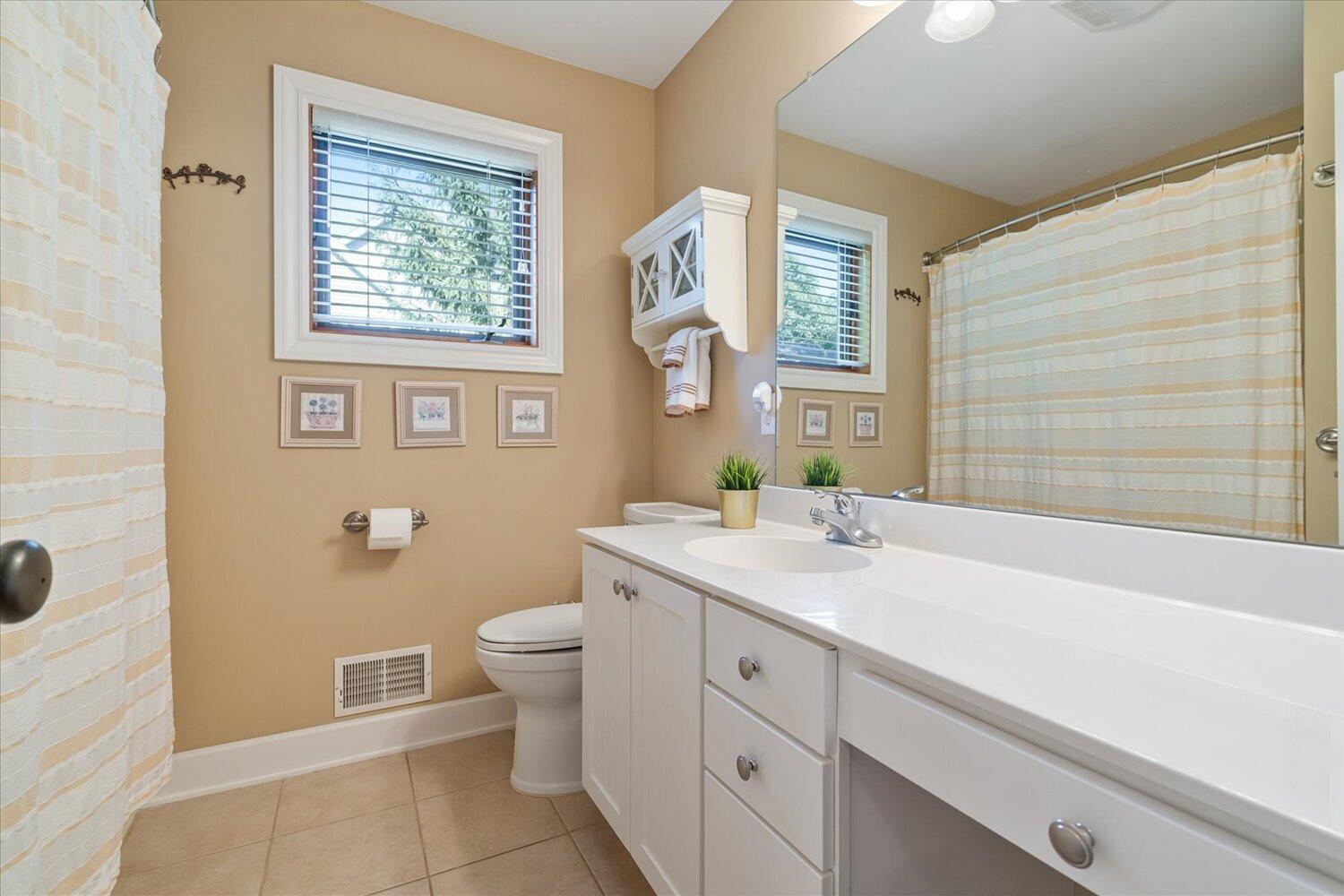 7414 Field Bay Avenue Kalamazoo MI 49009