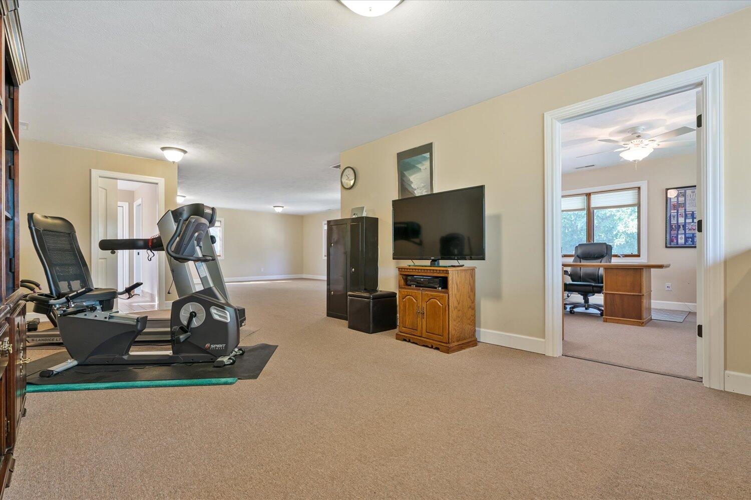7414 Field Bay Avenue Kalamazoo MI 49009