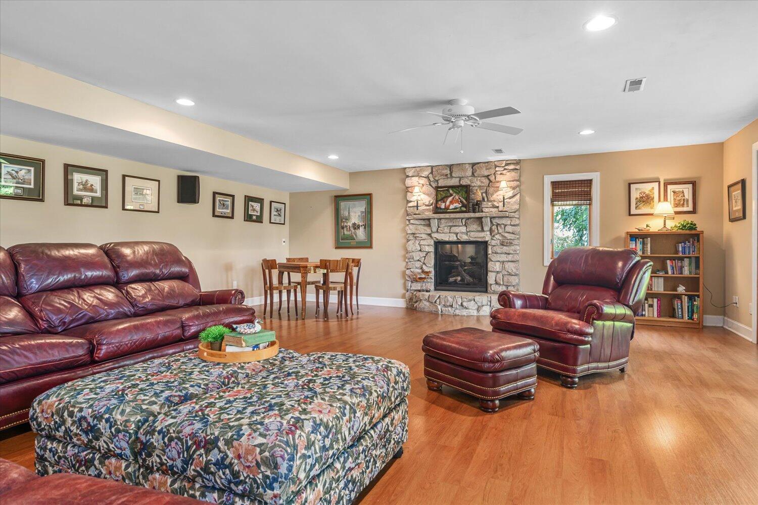 7414 Field Bay Avenue Kalamazoo MI 49009
