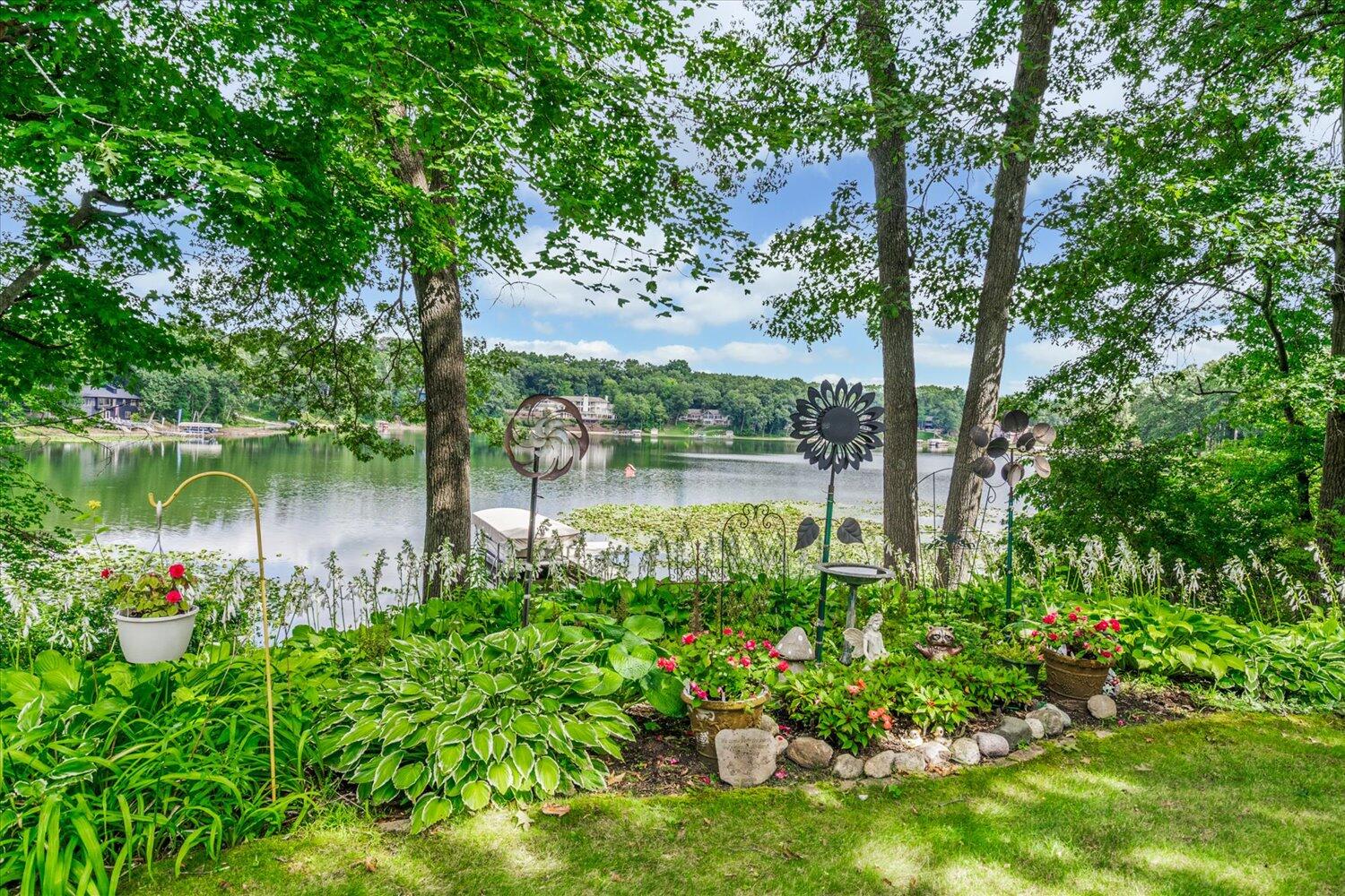 7414 Field Bay Avenue Kalamazoo MI 49009