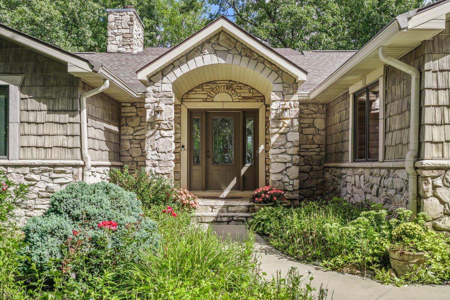 7414 Field Bay Avenue Kalamazoo MI 49009