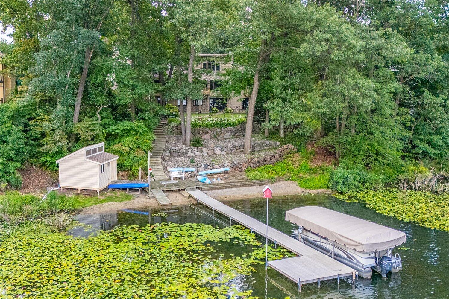 7414 Field Bay Avenue Kalamazoo MI 49009