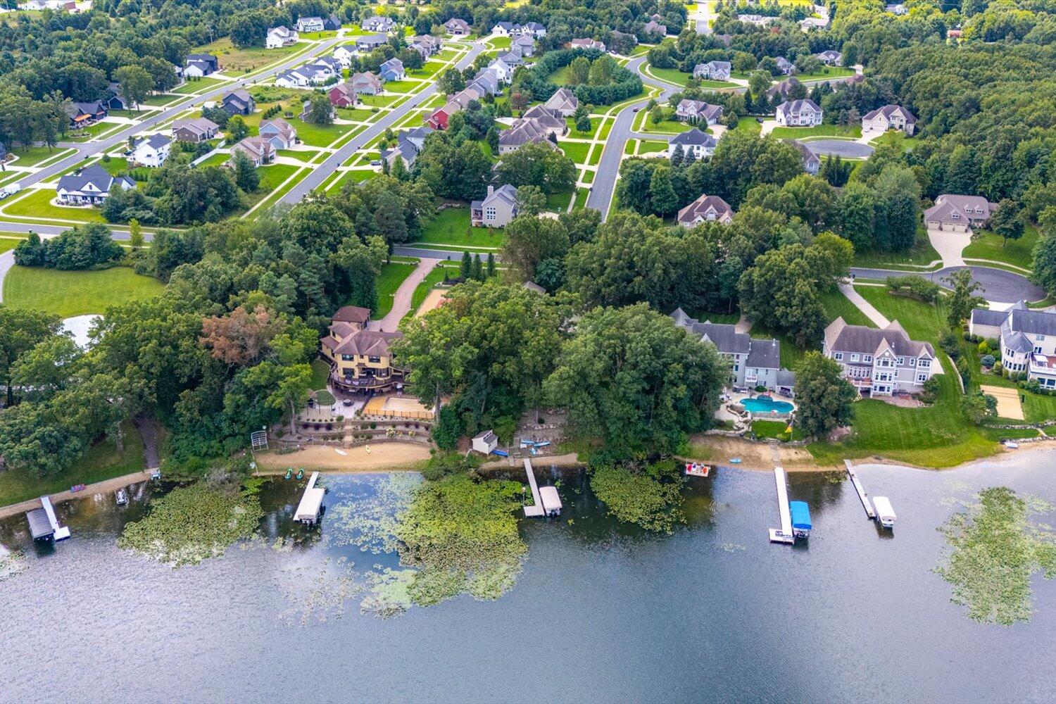 7414 Field Bay Avenue Kalamazoo MI 49009