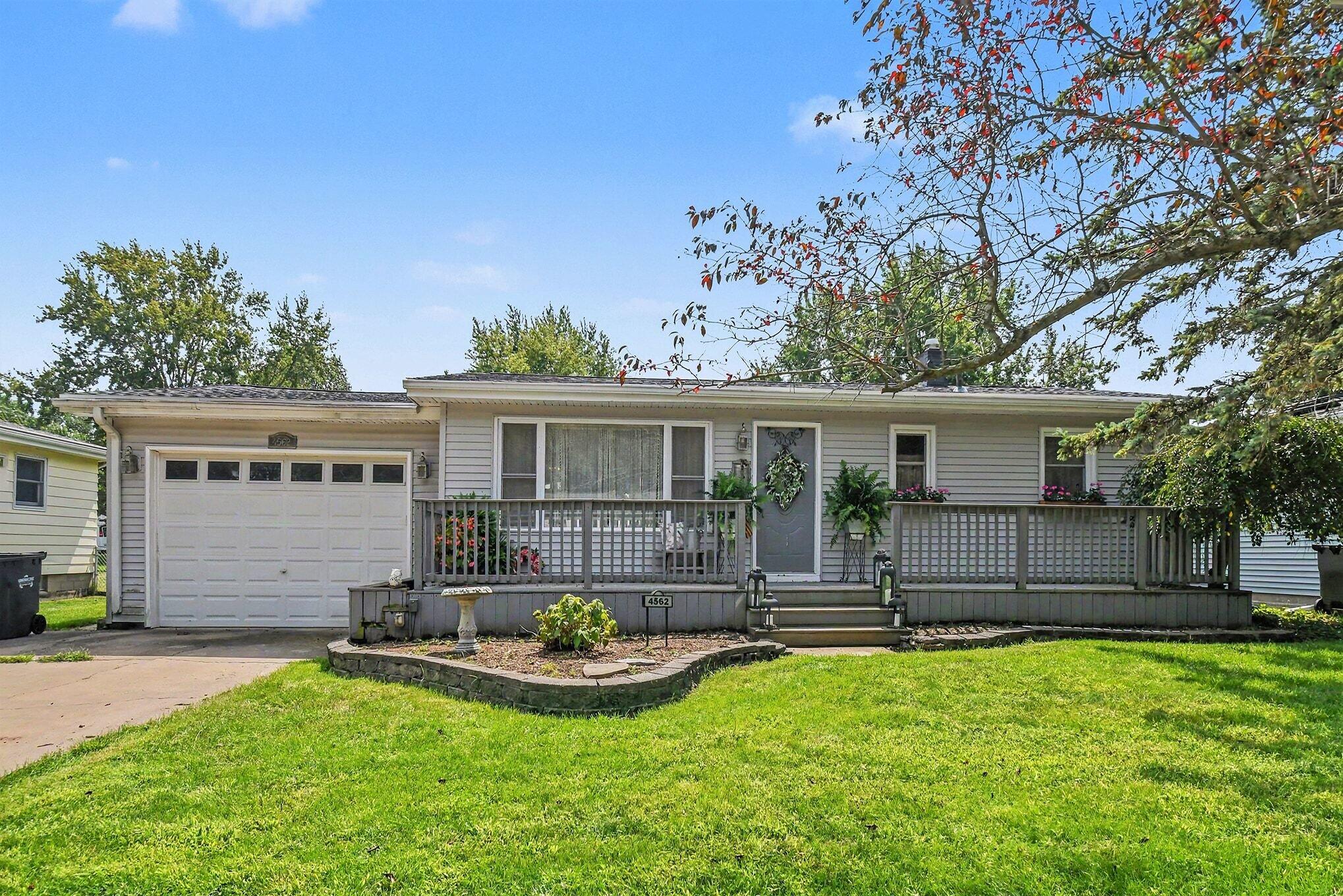 4562 Vista Drive Bridgman MI 49106