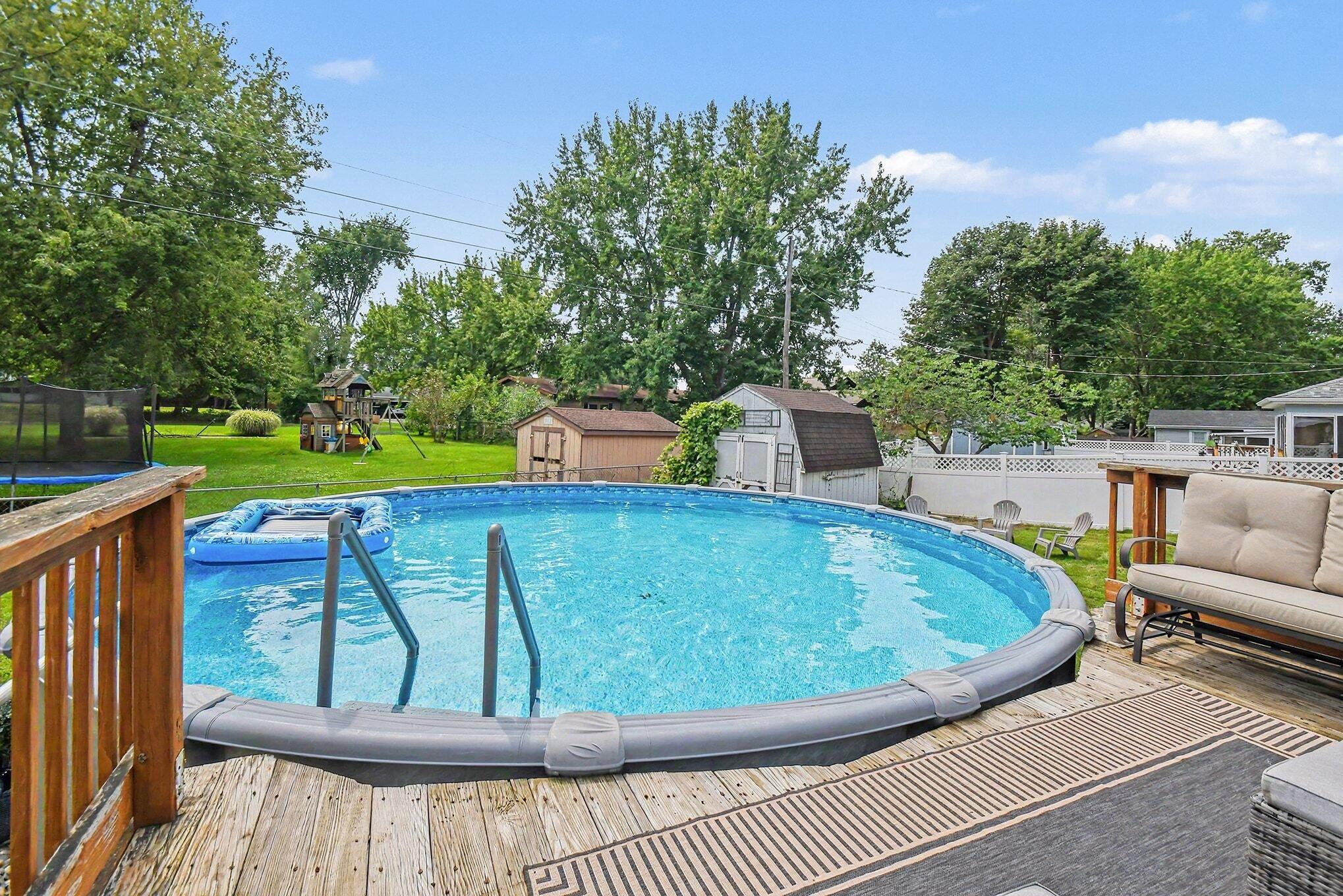 4562 Vista Drive Bridgman MI 49106